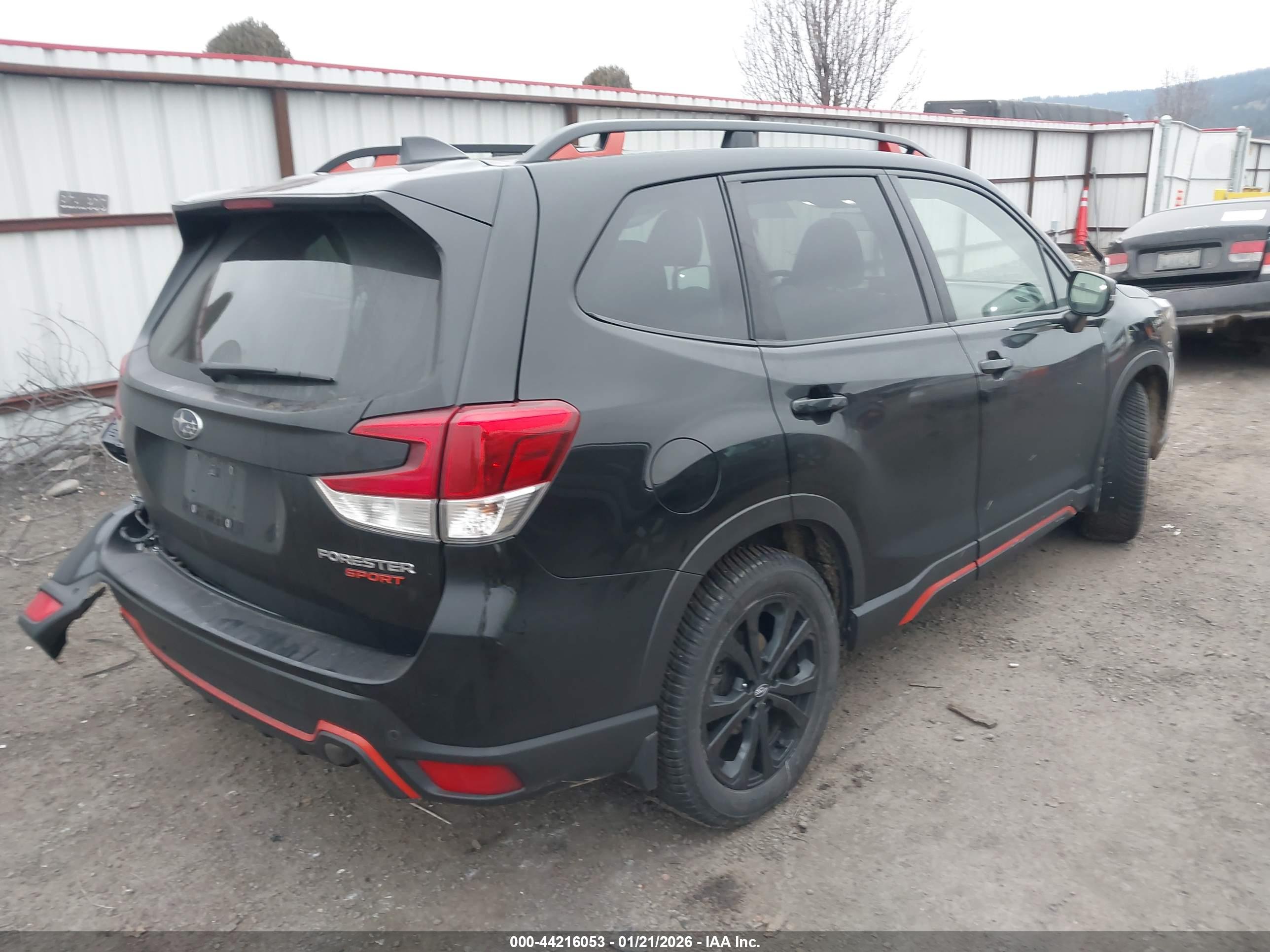 SUBARU FORESTER image 4