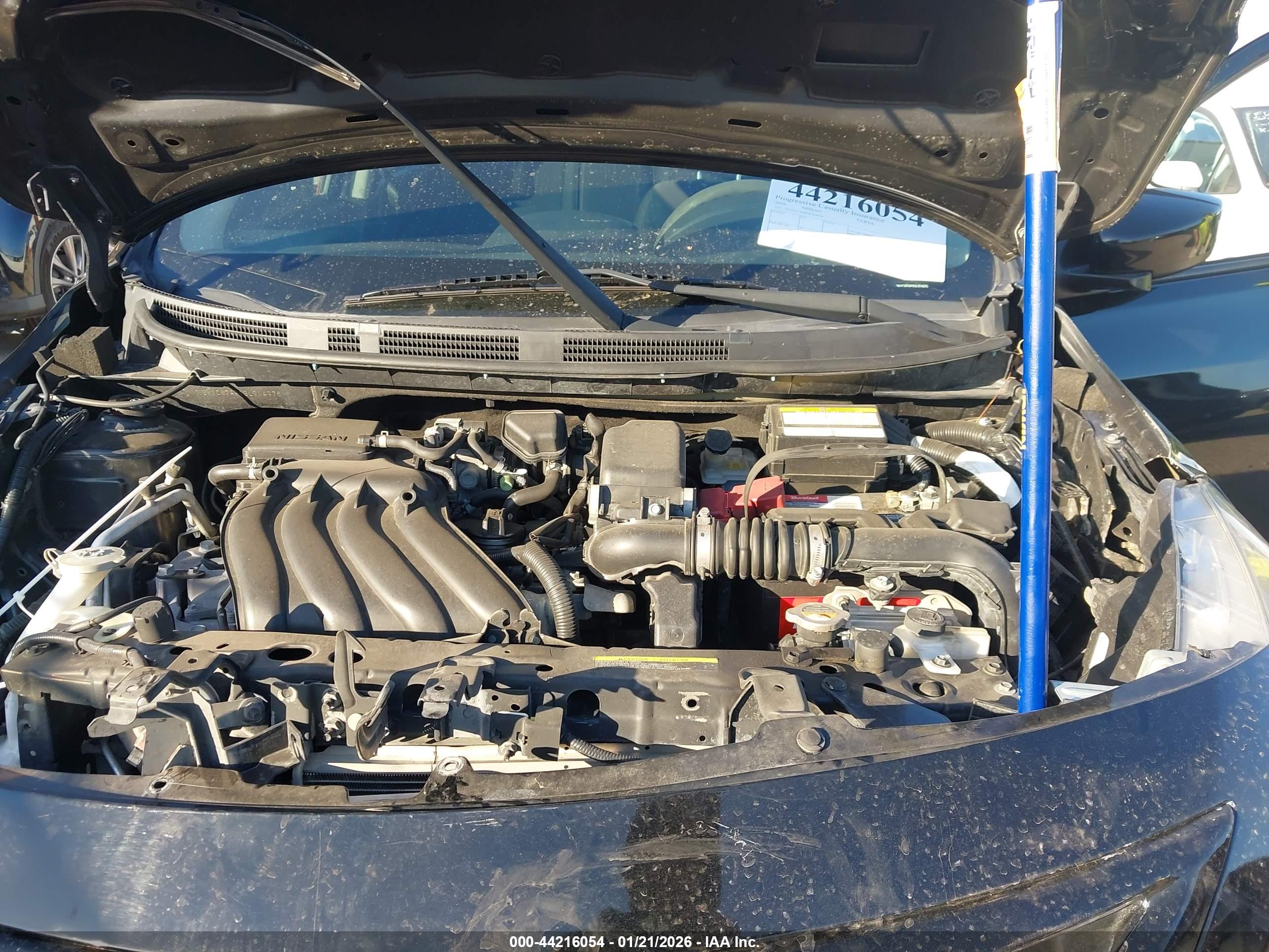 NISSAN VERSA image 10