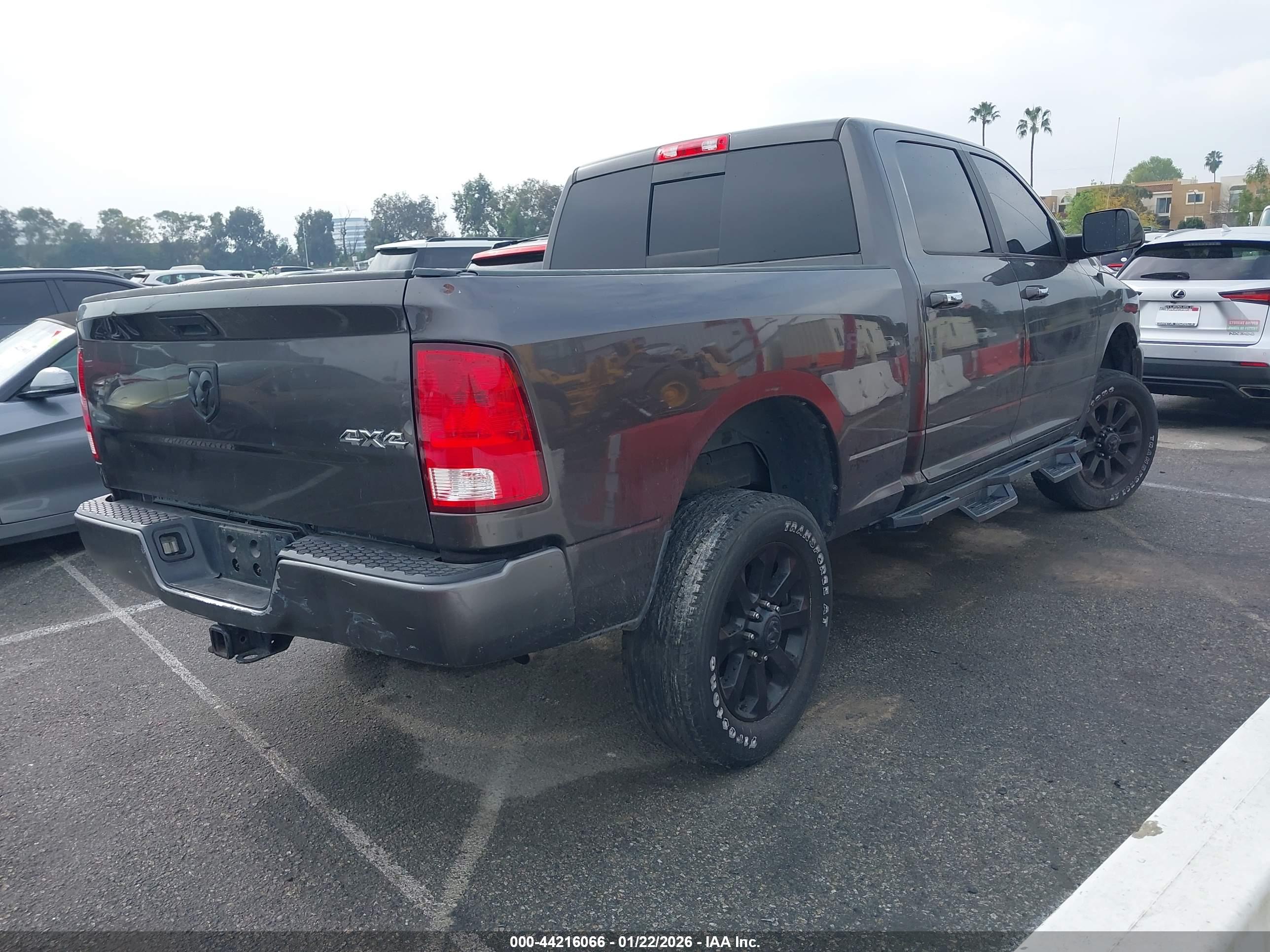 RAM 2500 image 4