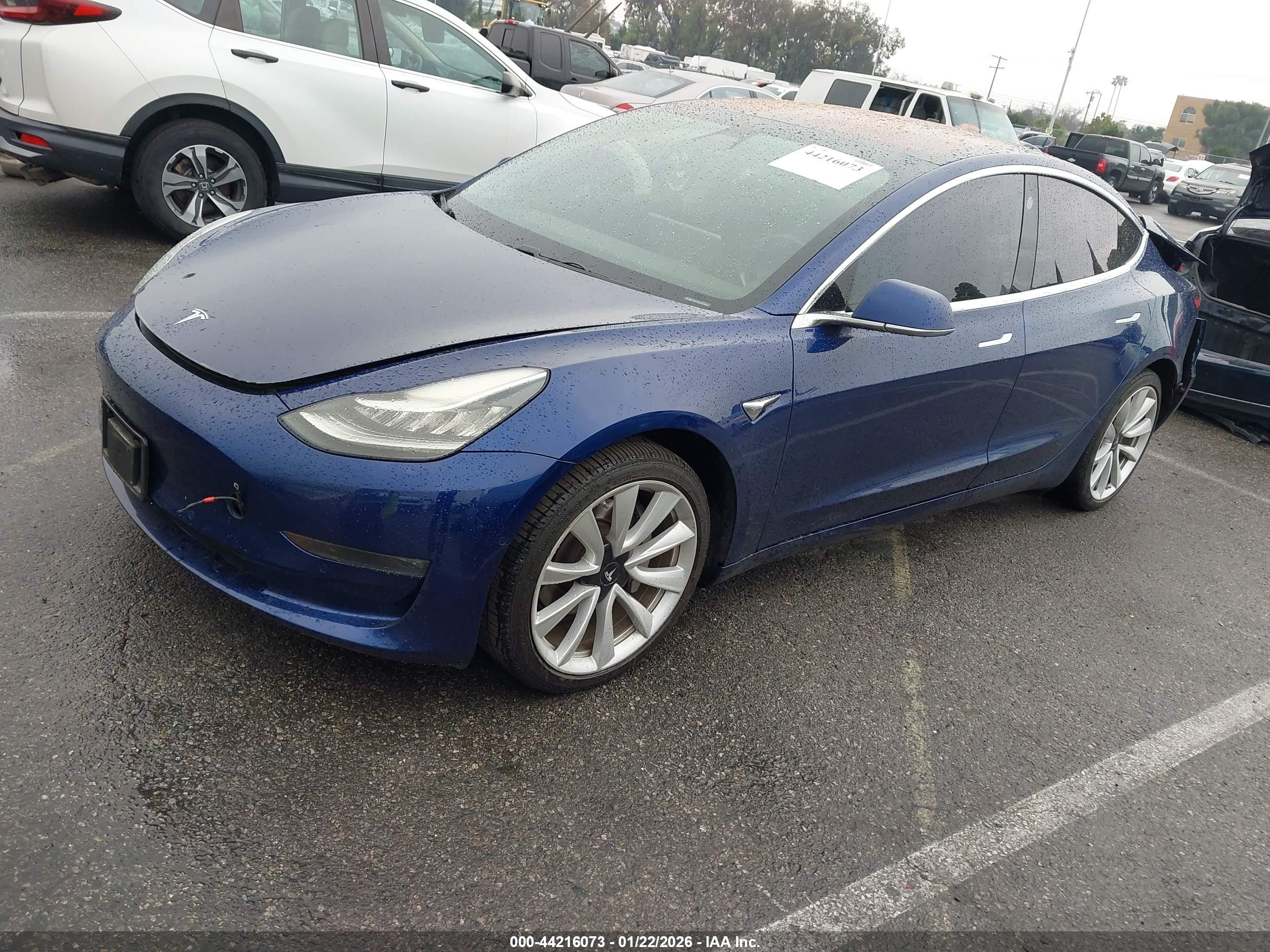 TESLA MODEL image 2