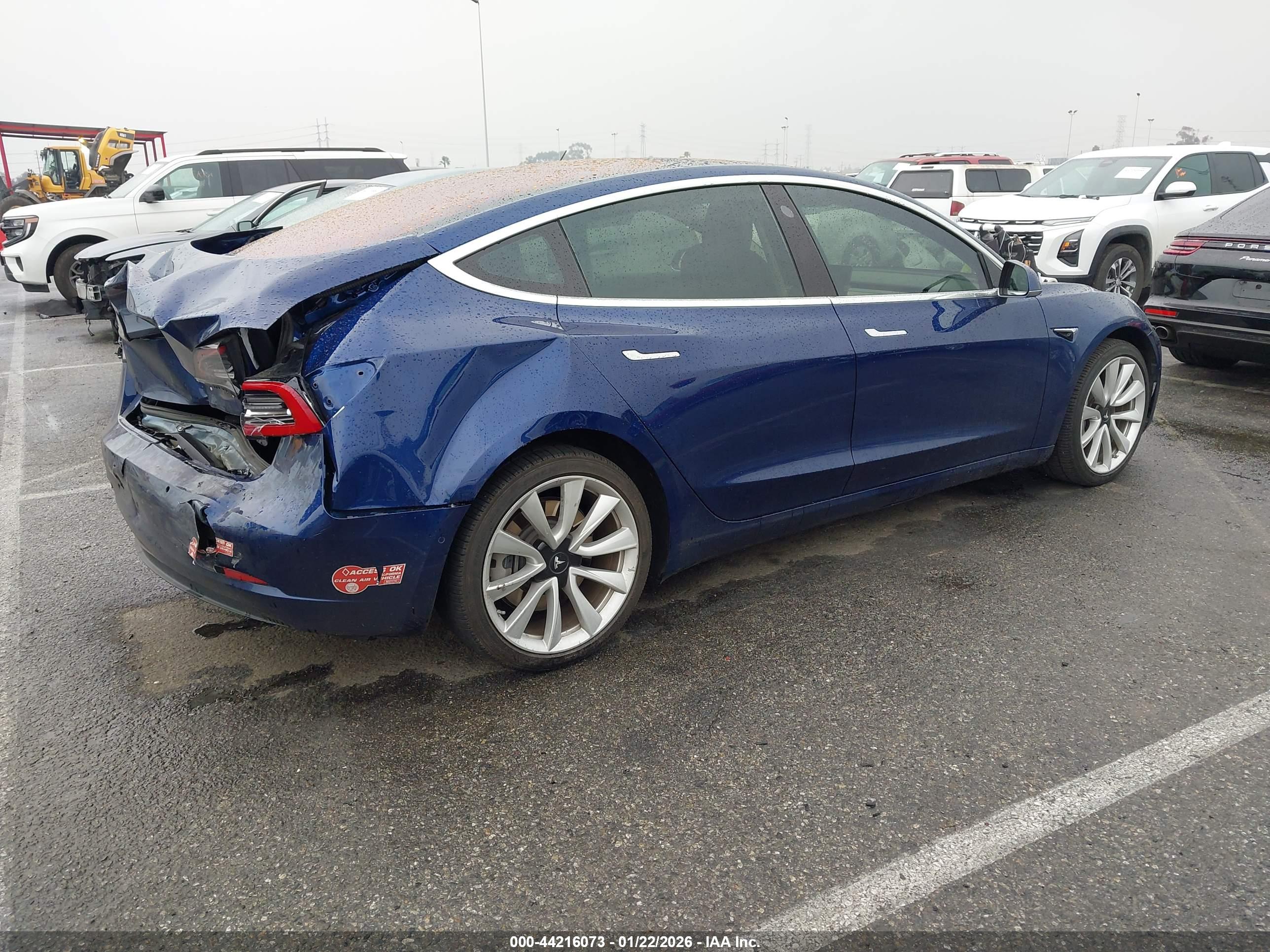 TESLA MODEL image 4