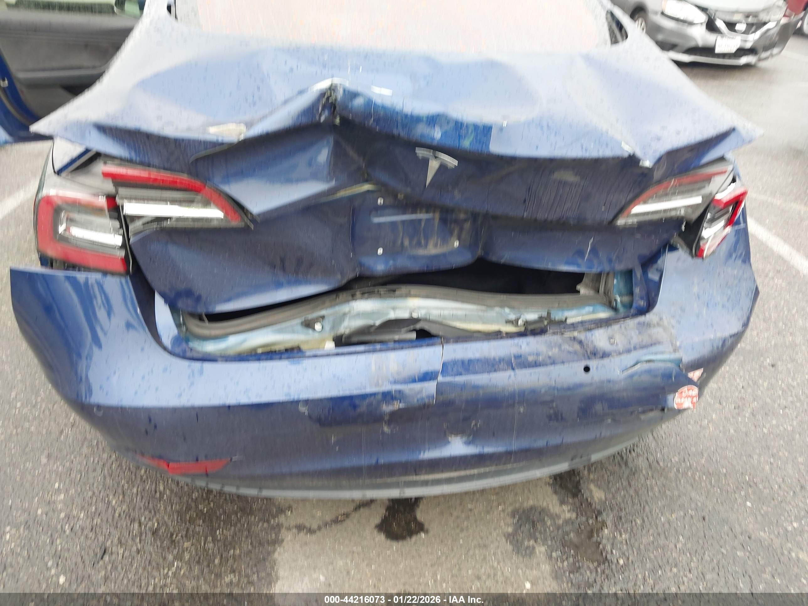 TESLA MODEL image 6