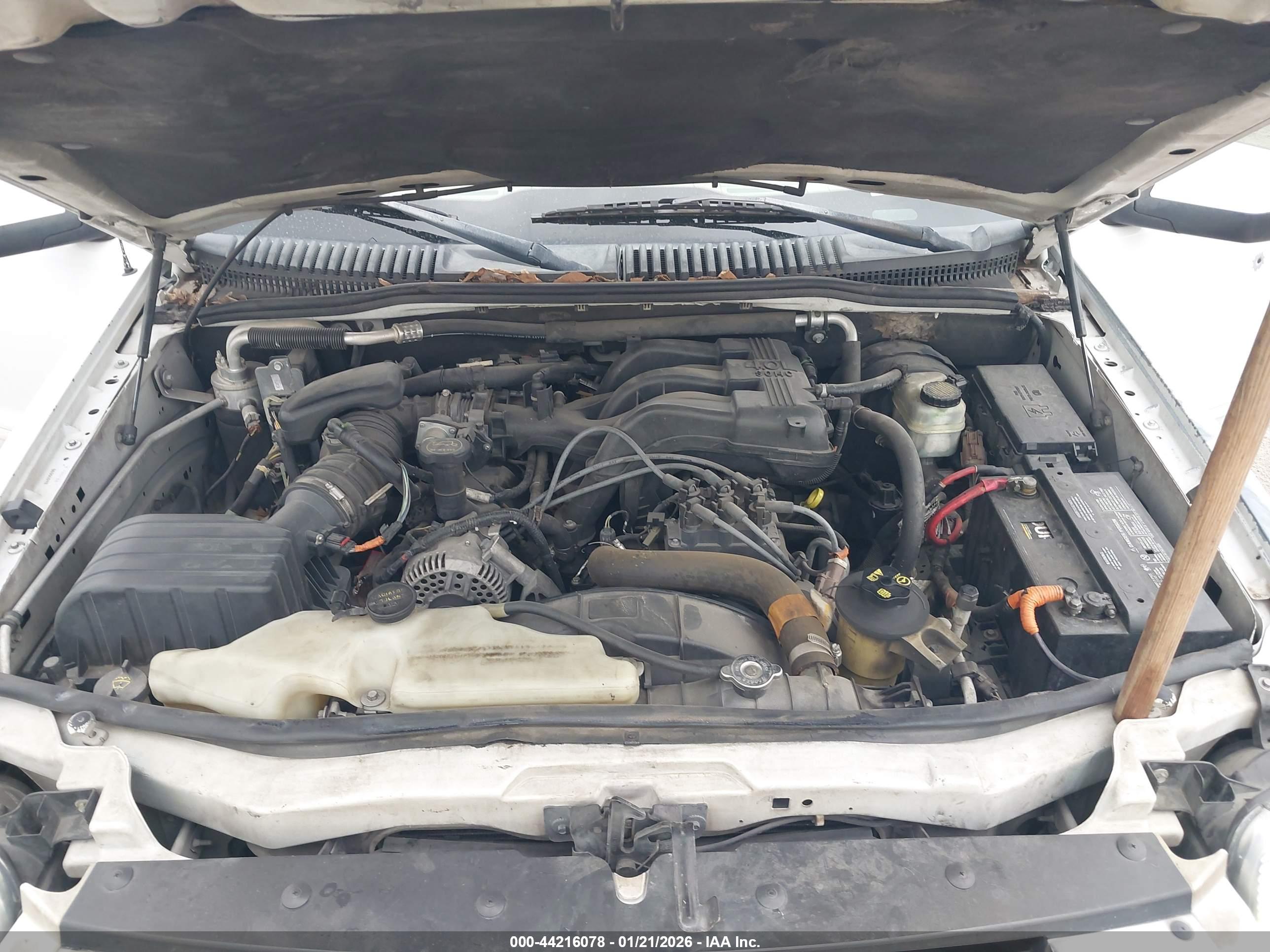 FORD EXPLORER image 10