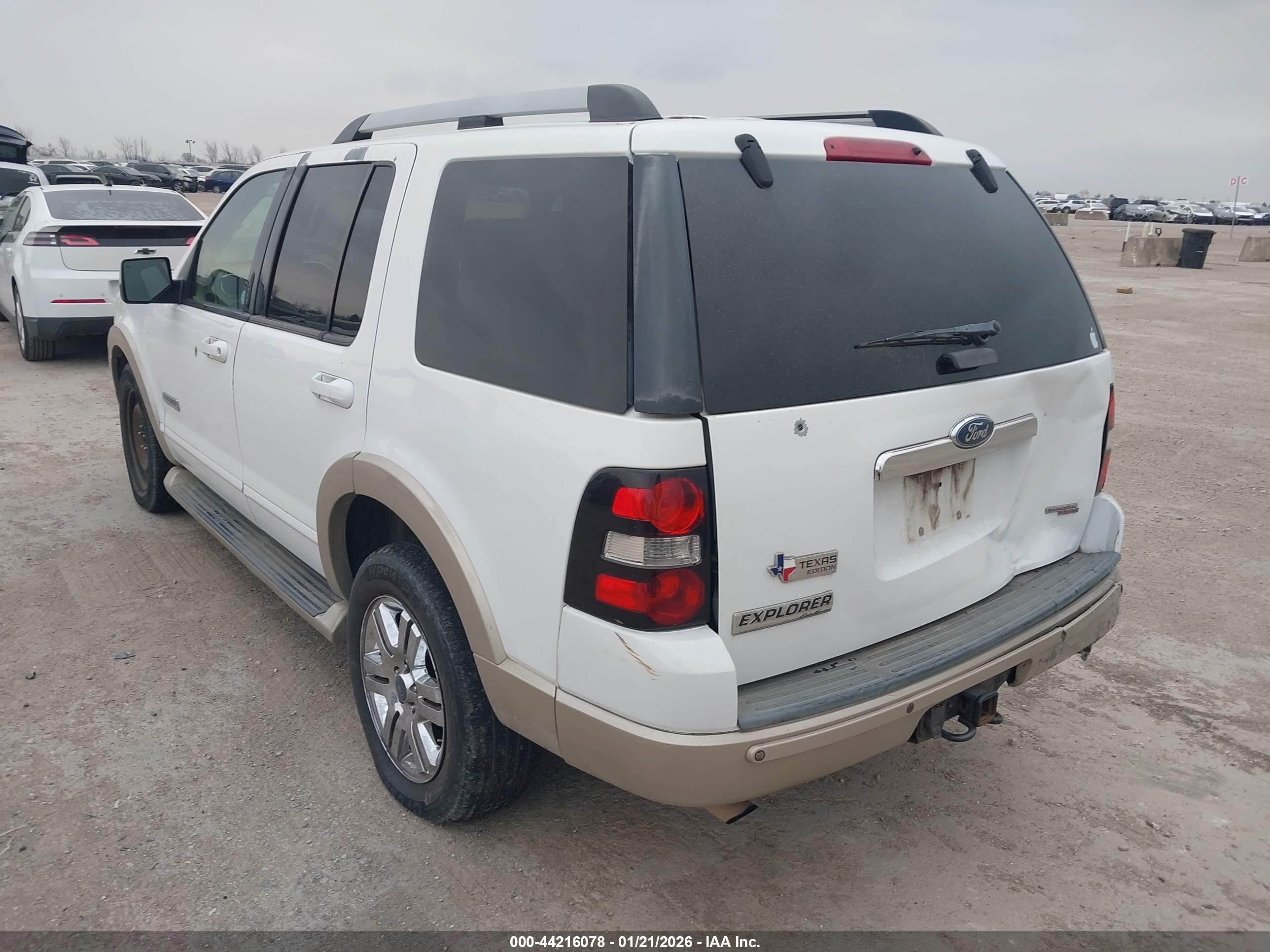FORD EXPLORER image 3
