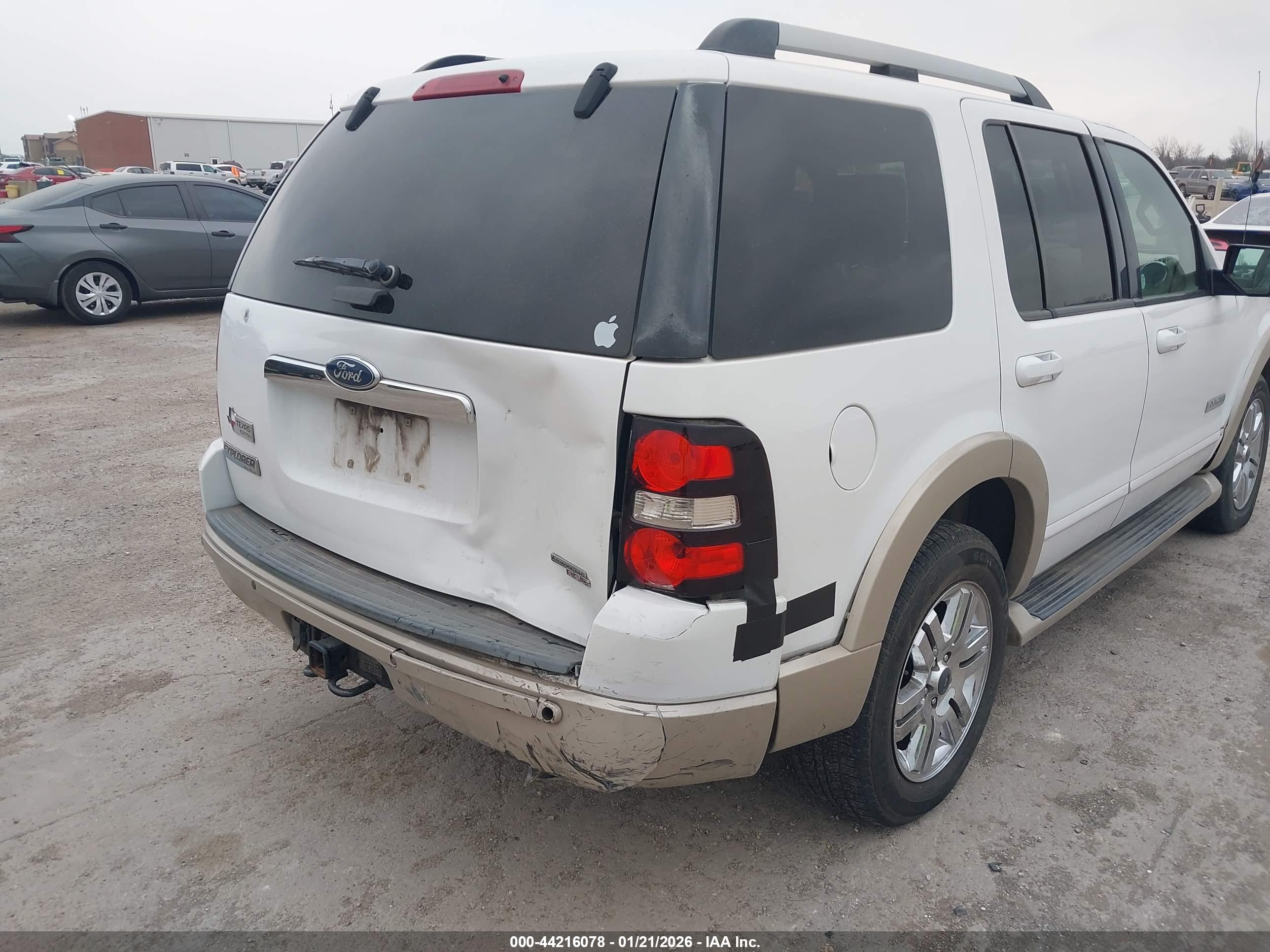 FORD EXPLORER image 6
