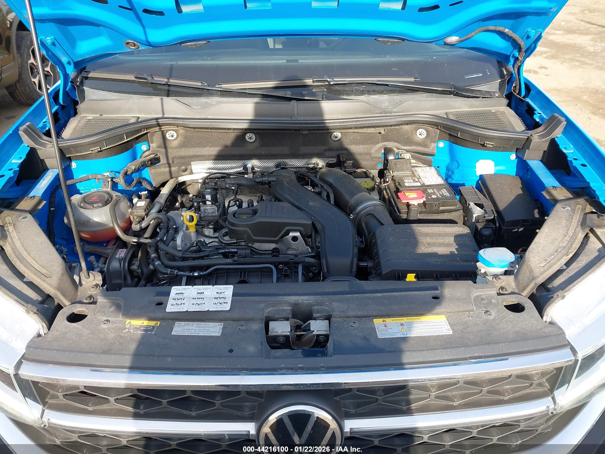 VOLKSWAGEN TAOS image 10