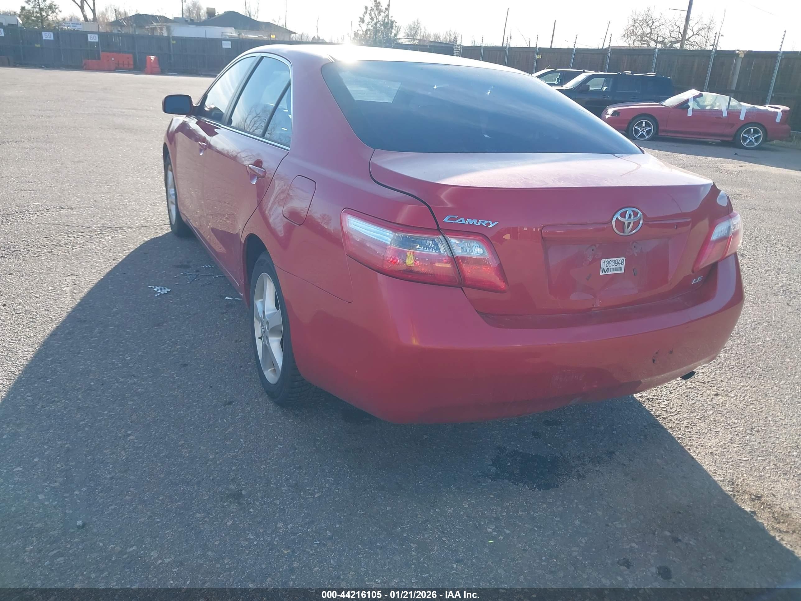 TOYOTA CAMRY image 3