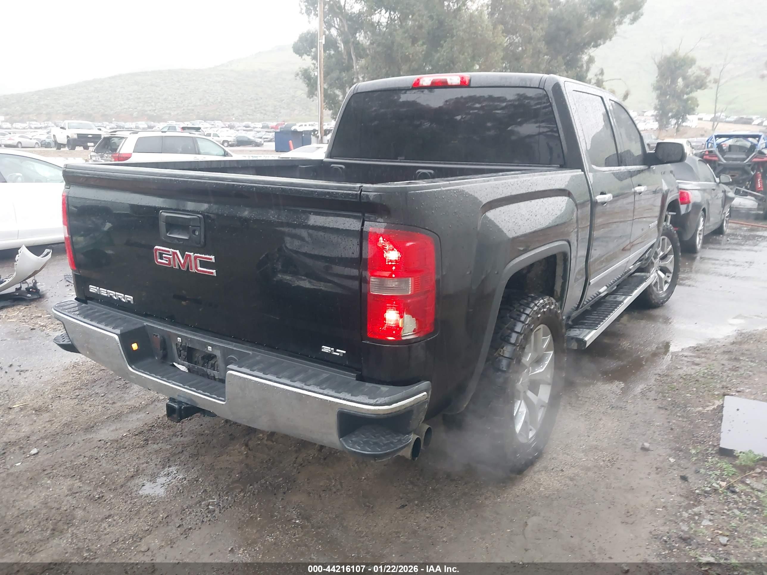 GMC SIERRA image 4