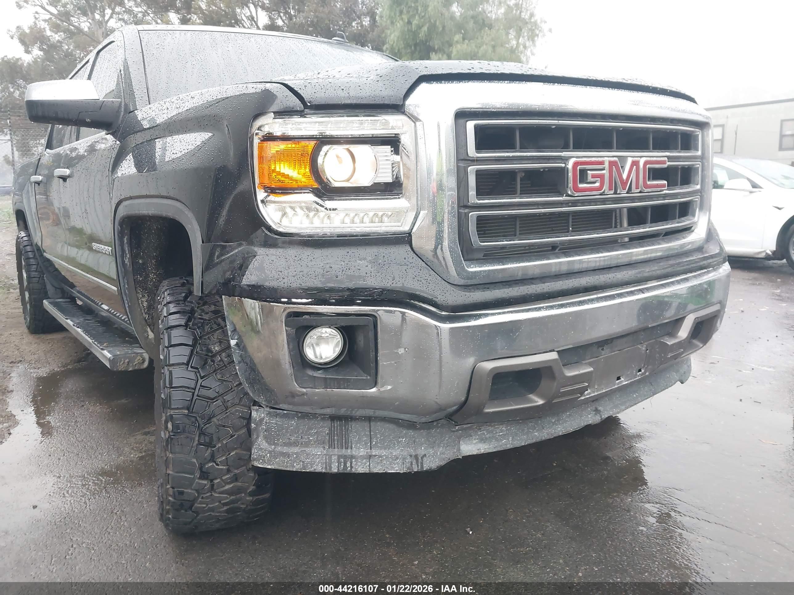 GMC SIERRA image 6