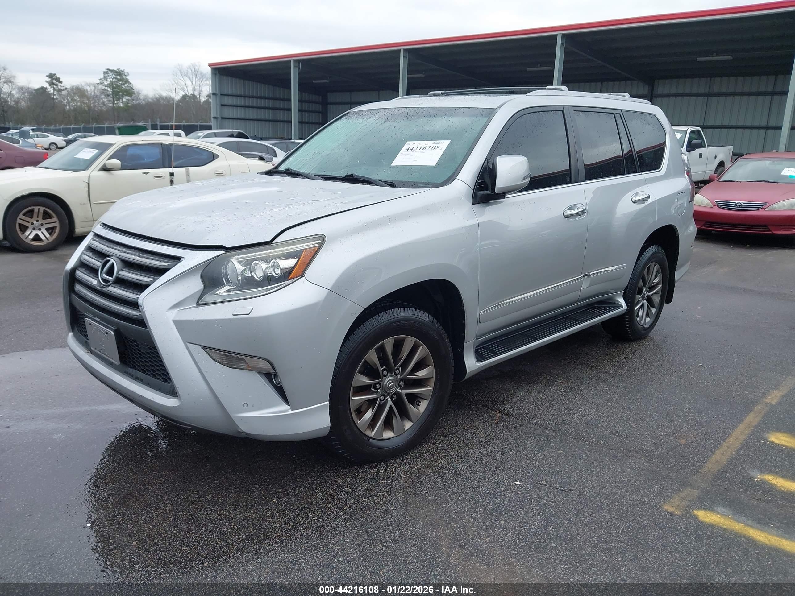 LEXUS GX image 2