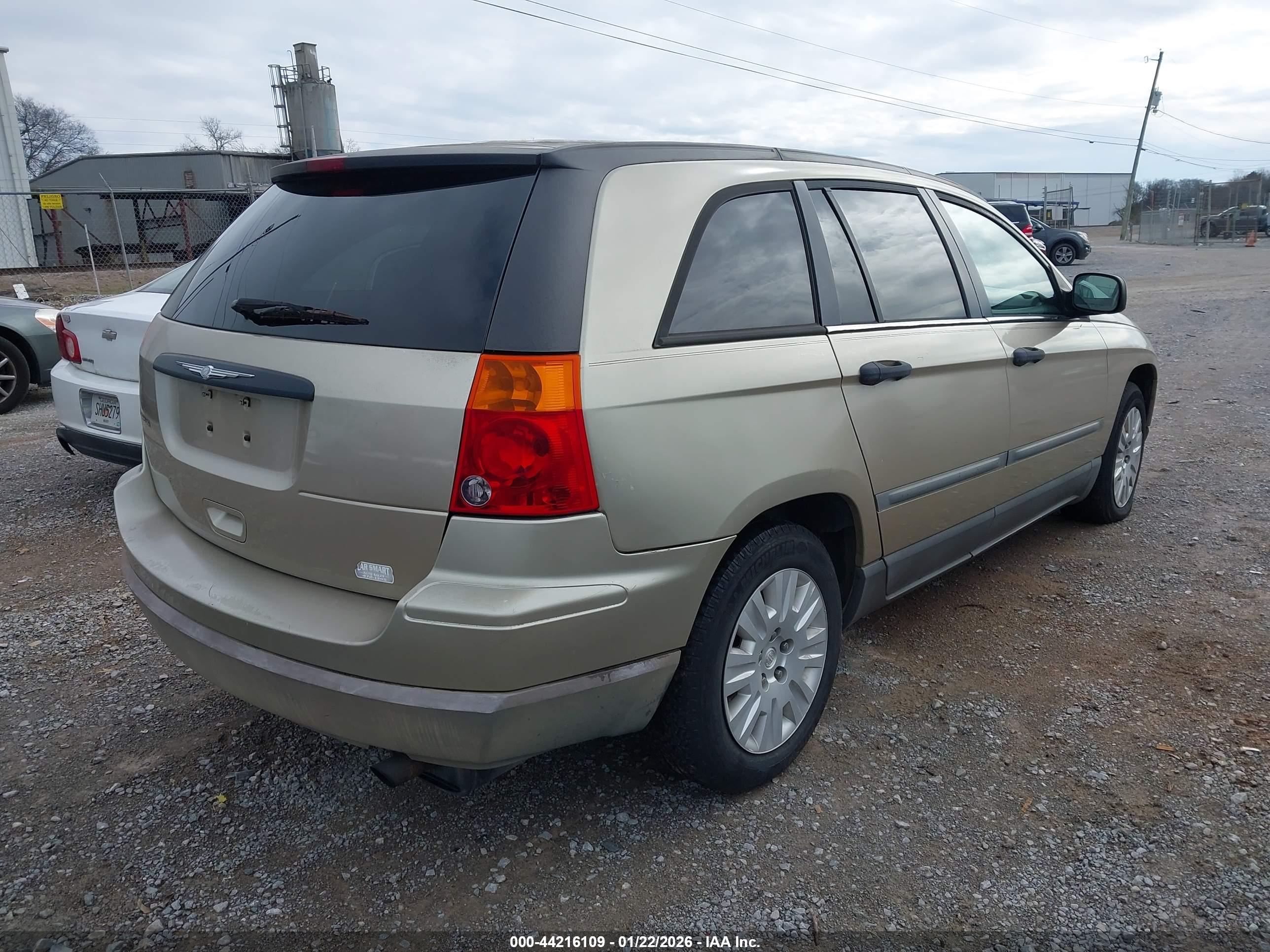 CHRYSLER PACIFICA image 4
