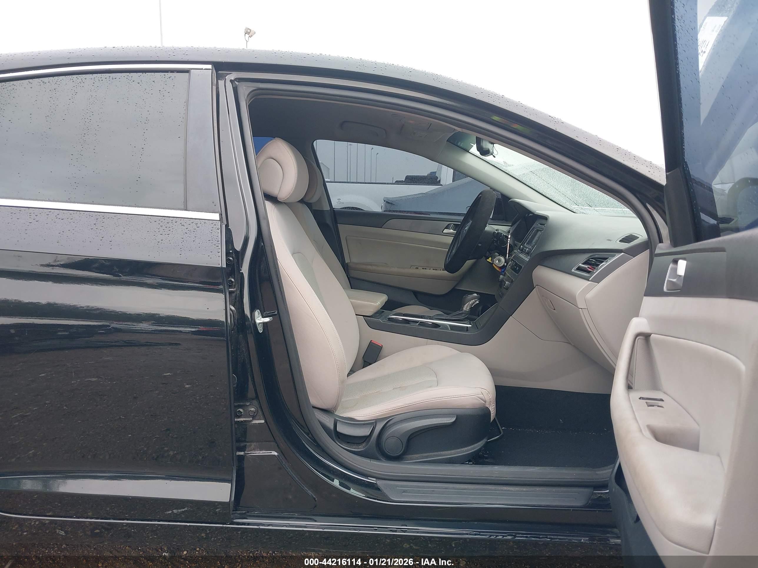 HYUNDAI SONATA image 5