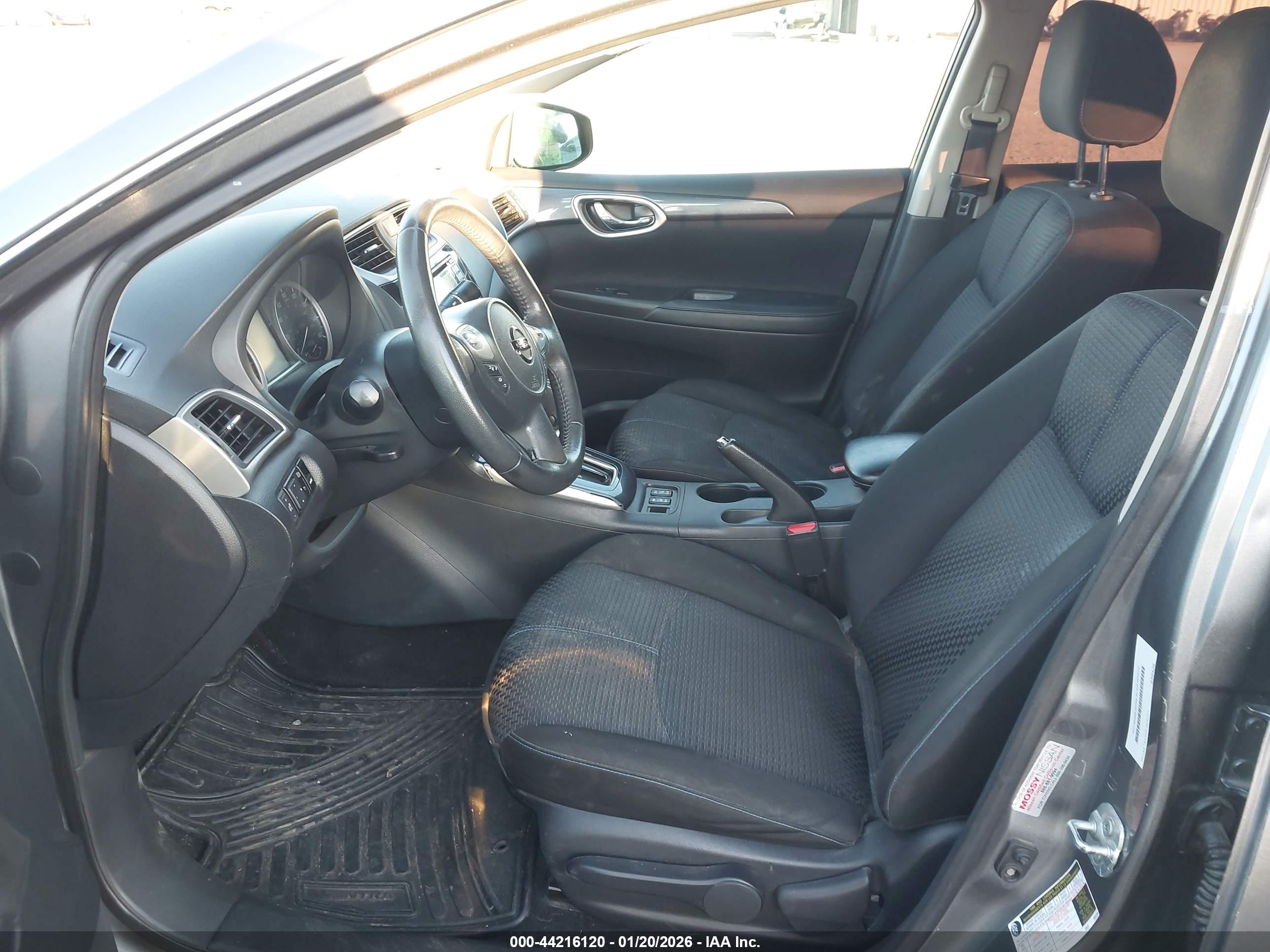 NISSAN SENTRA image 5