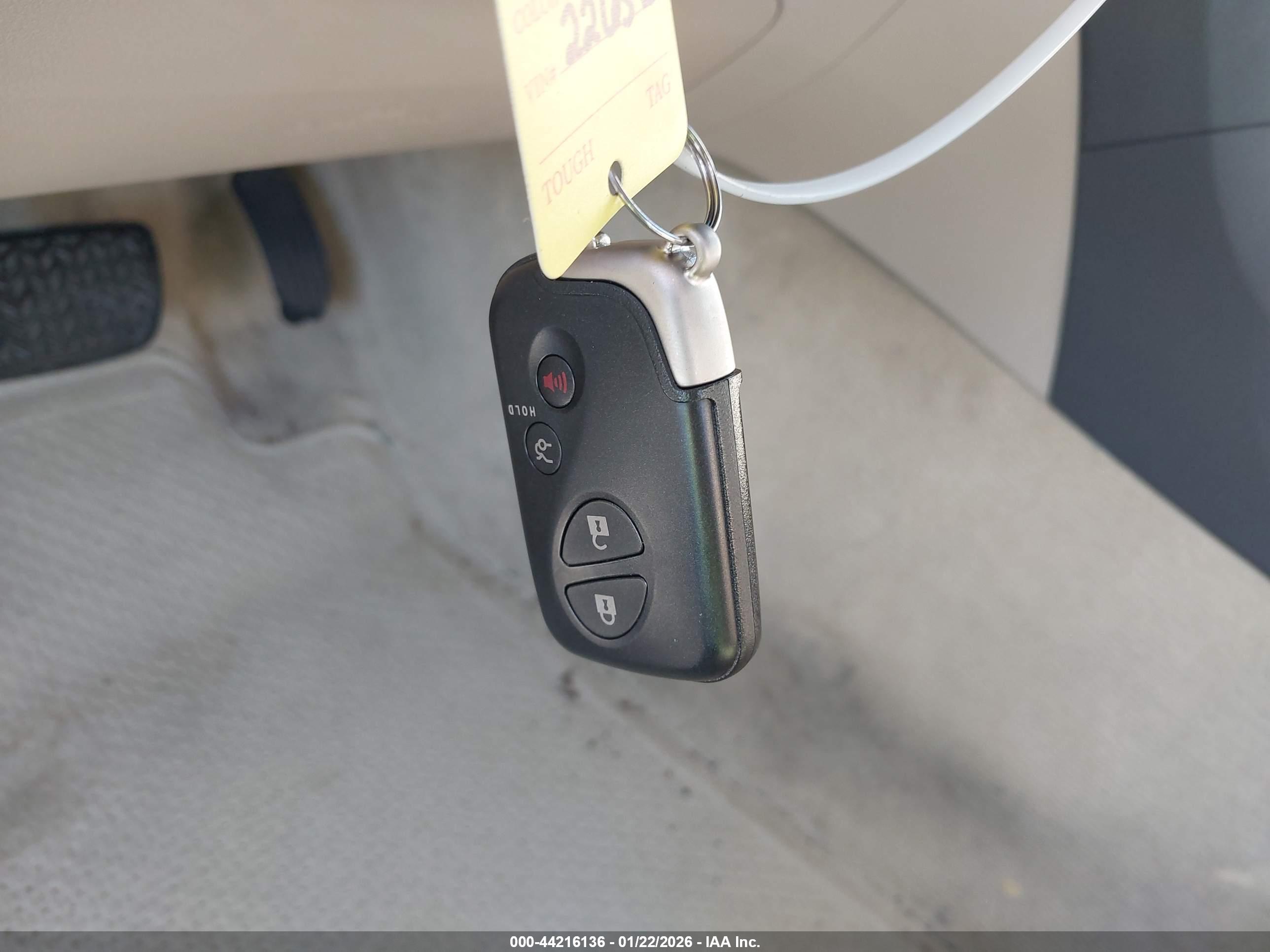 LEXUS ES image 11