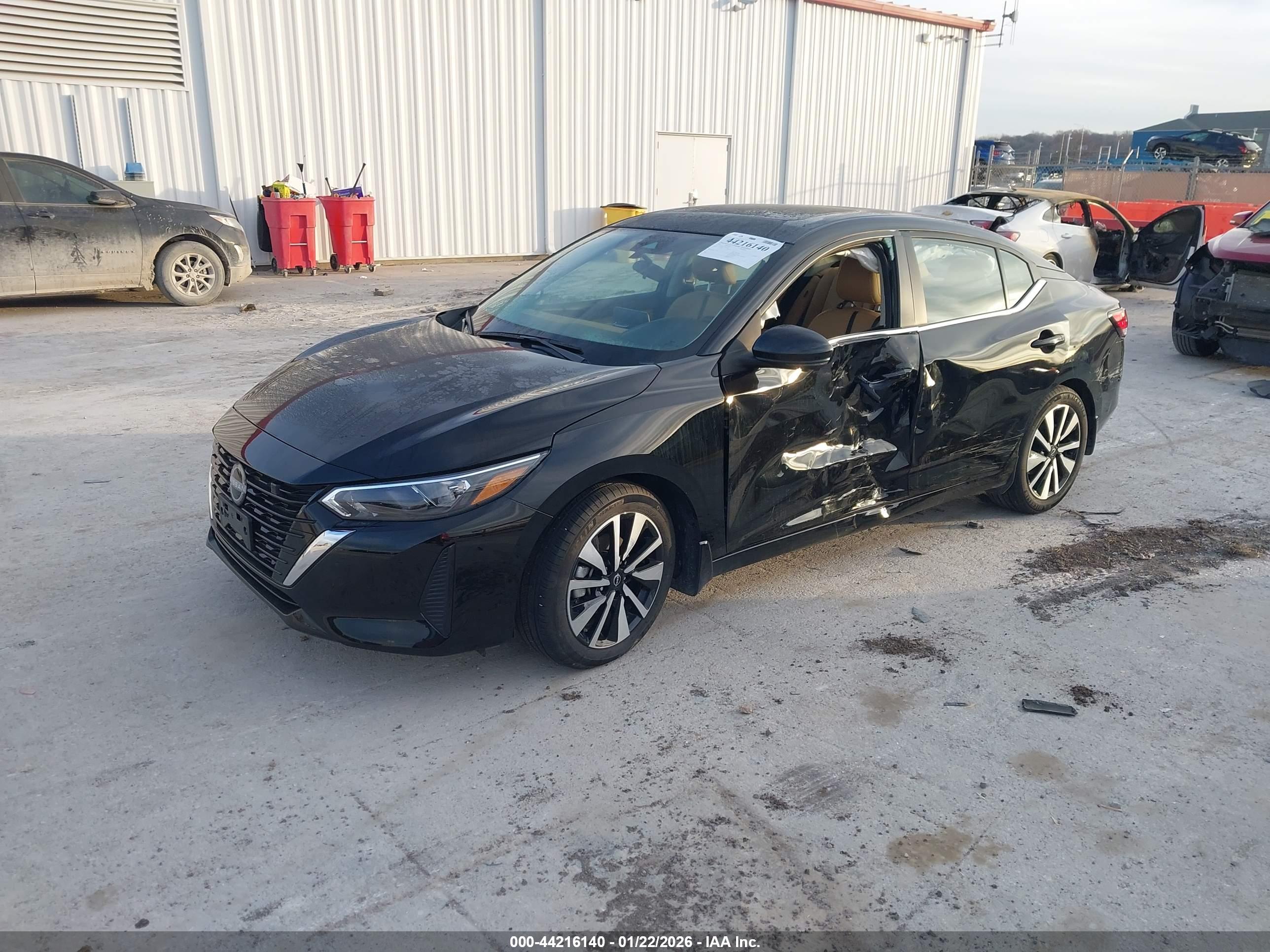 NISSAN SENTRA image 2