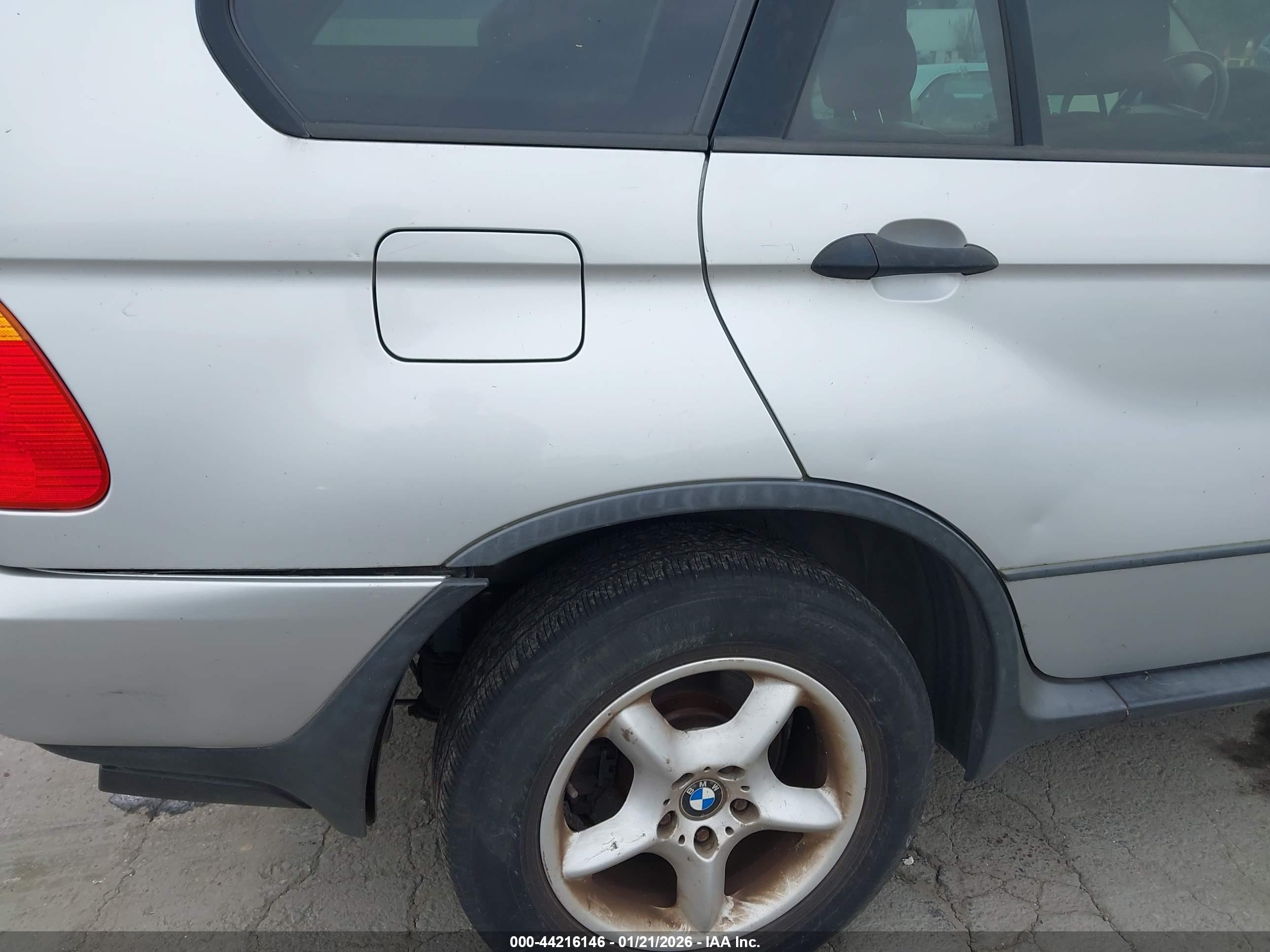 BMW X5 image 6