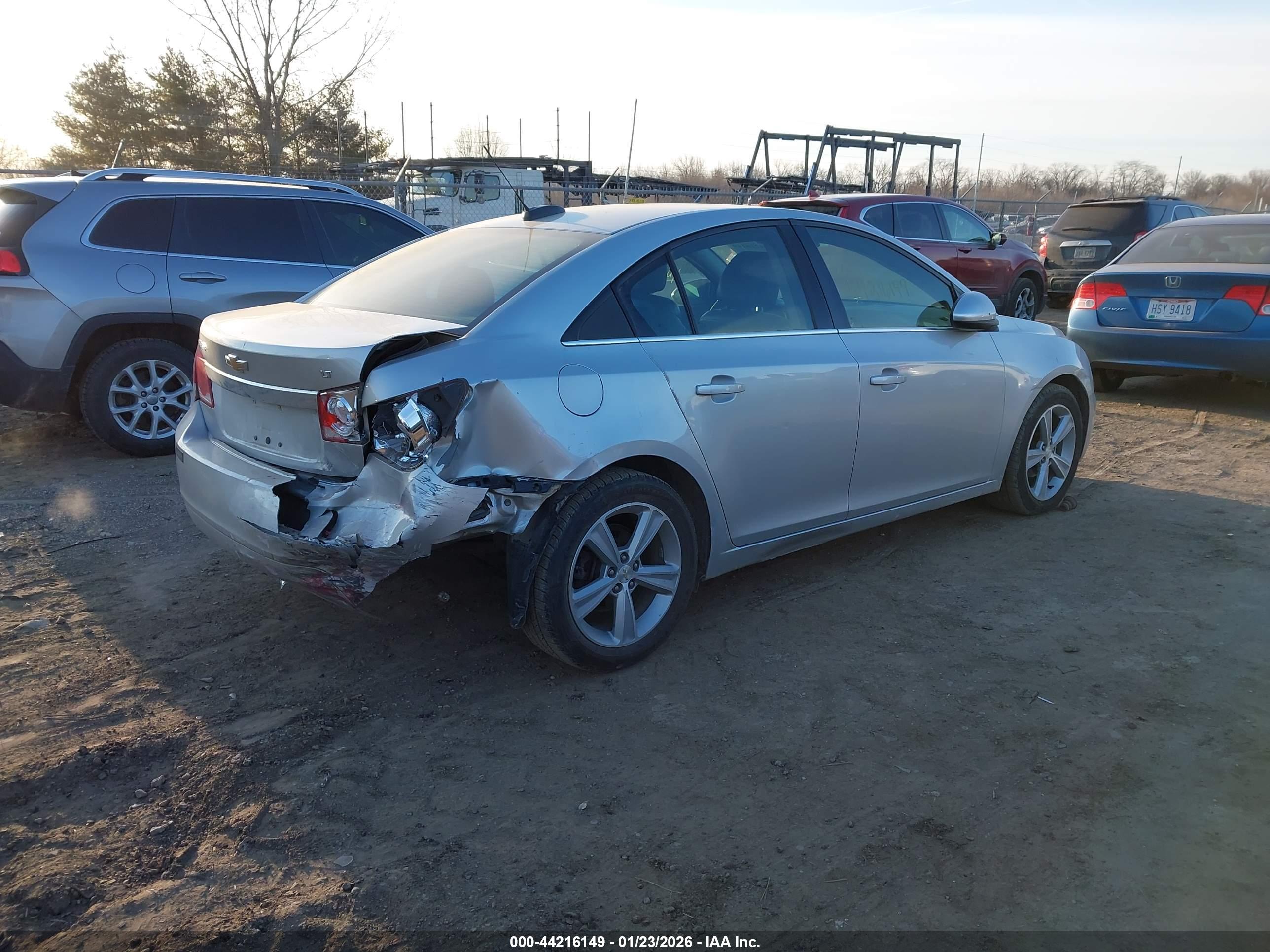CHEVROLET CRUZE image 4