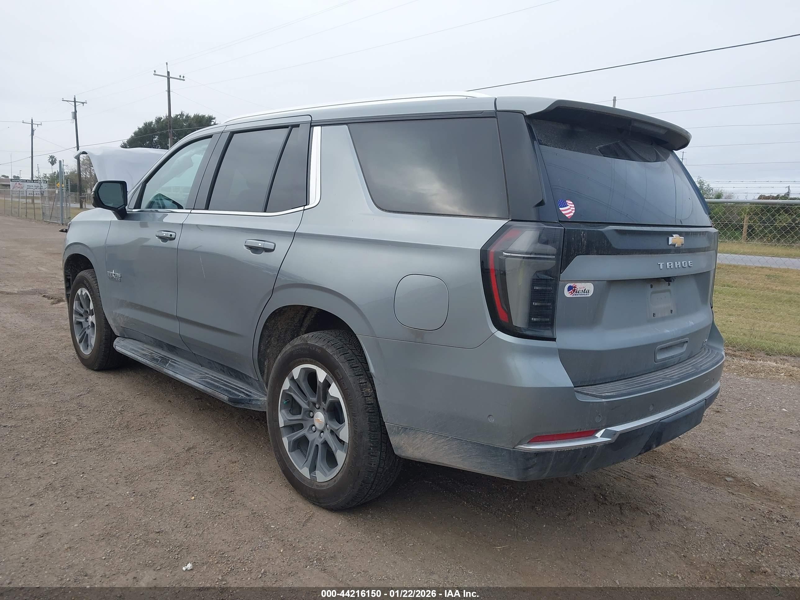 CHEVROLET TAHOE image 3