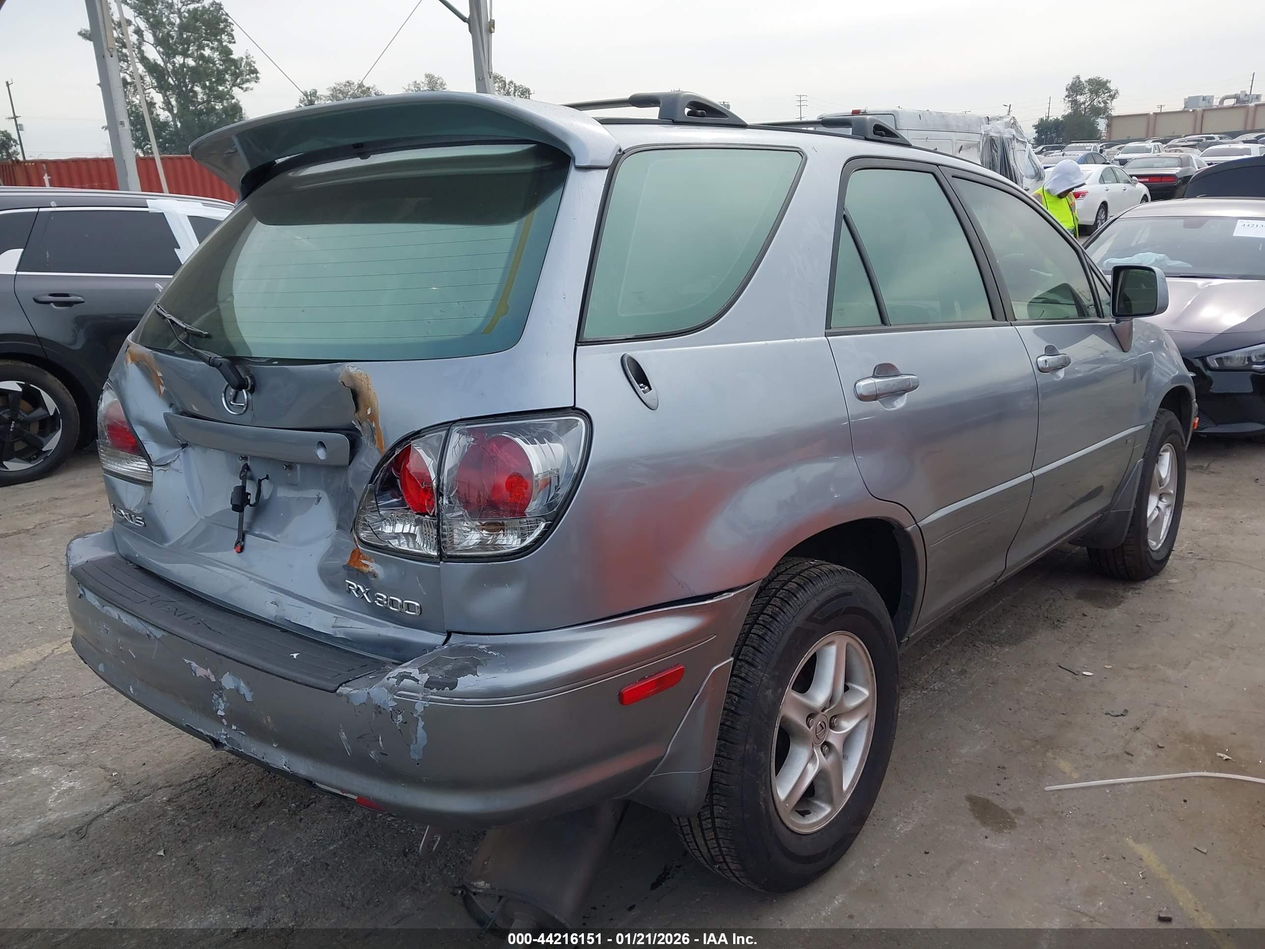 LEXUS RX image 4
