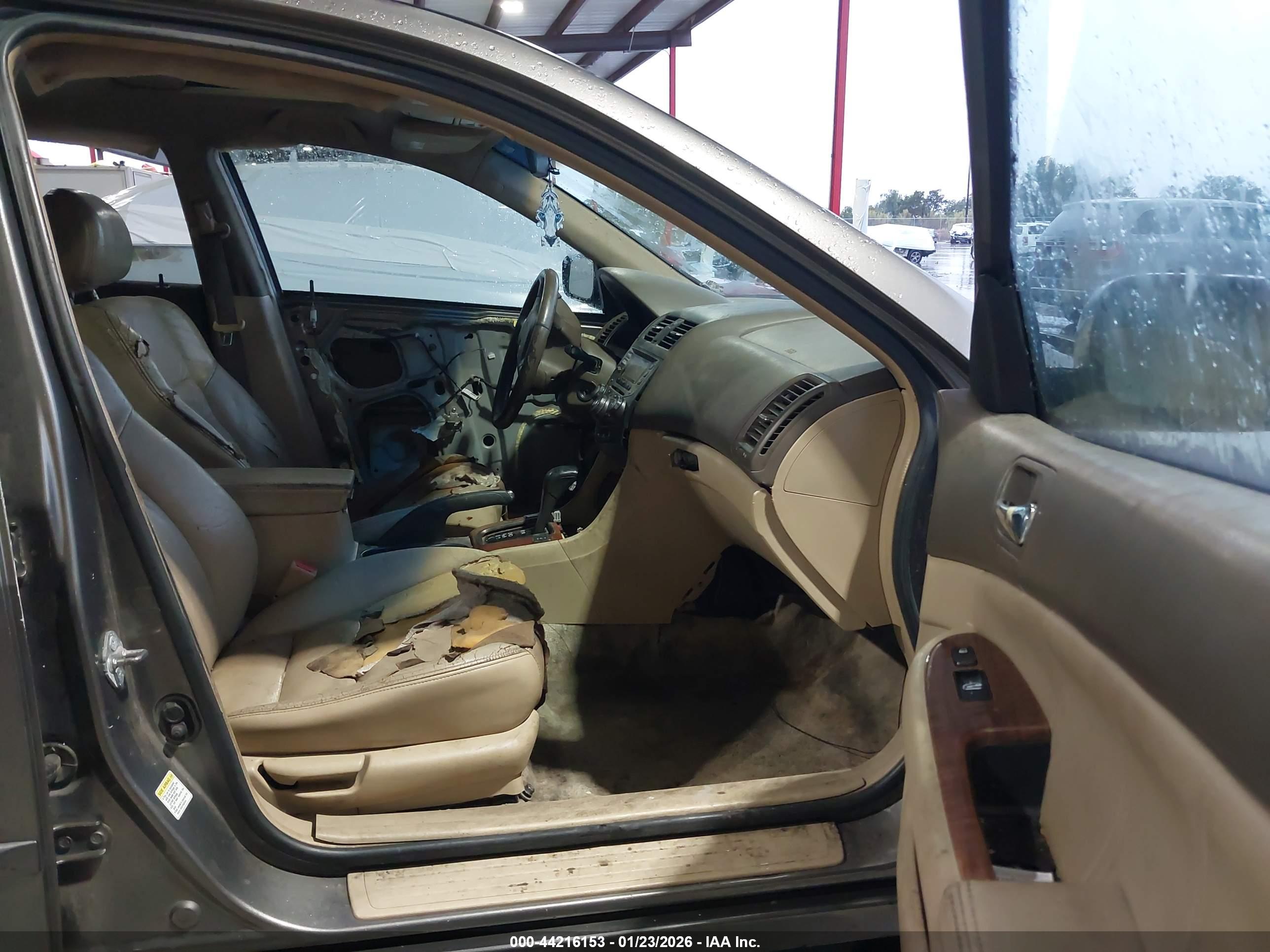HONDA ACCORD image 5