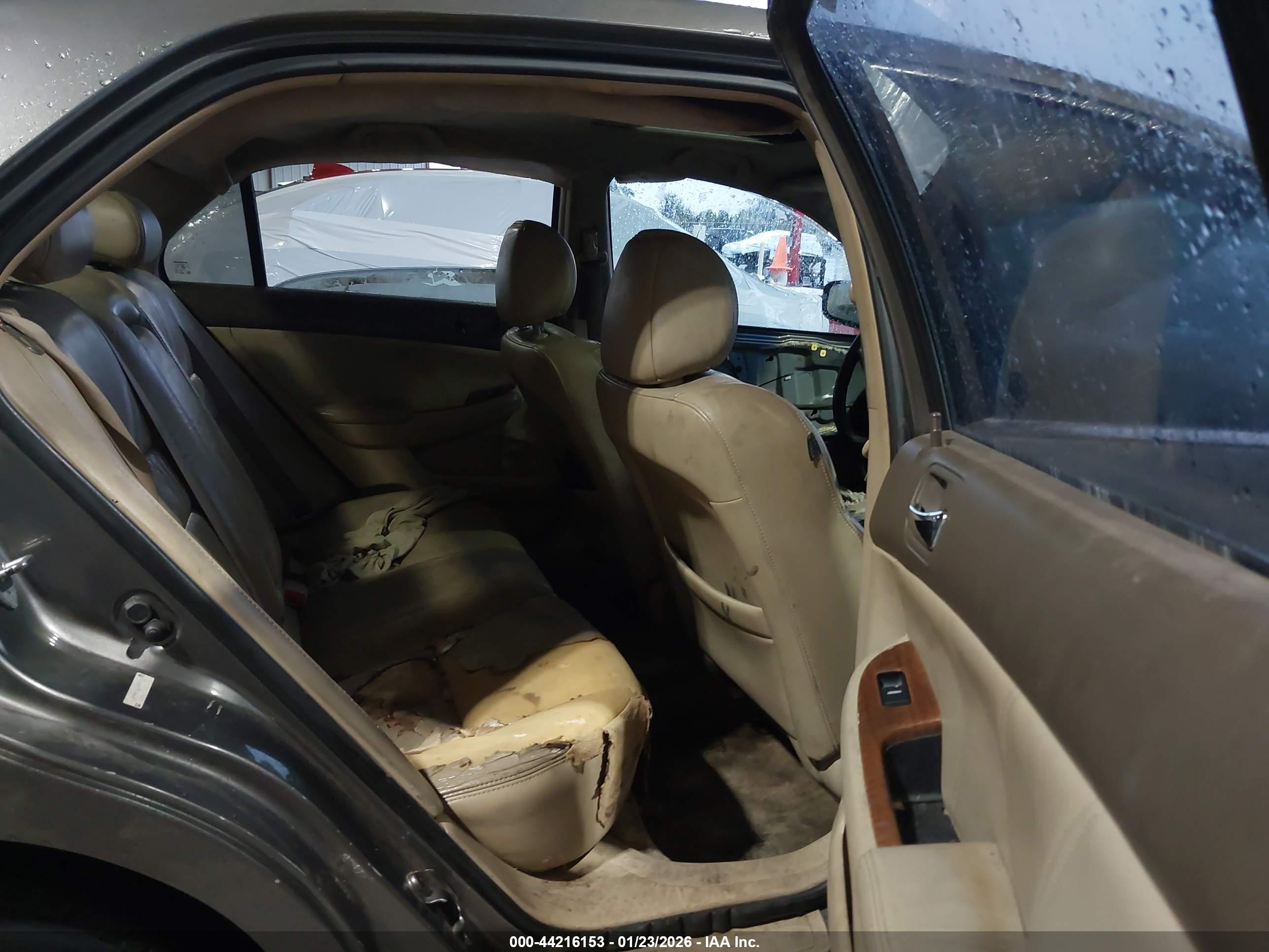 HONDA ACCORD image 8
