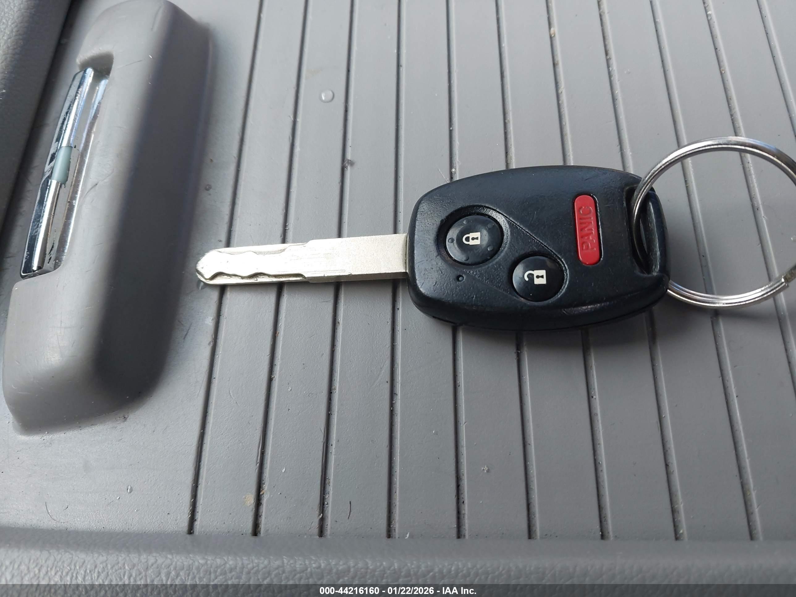 HONDA CR-V image 11