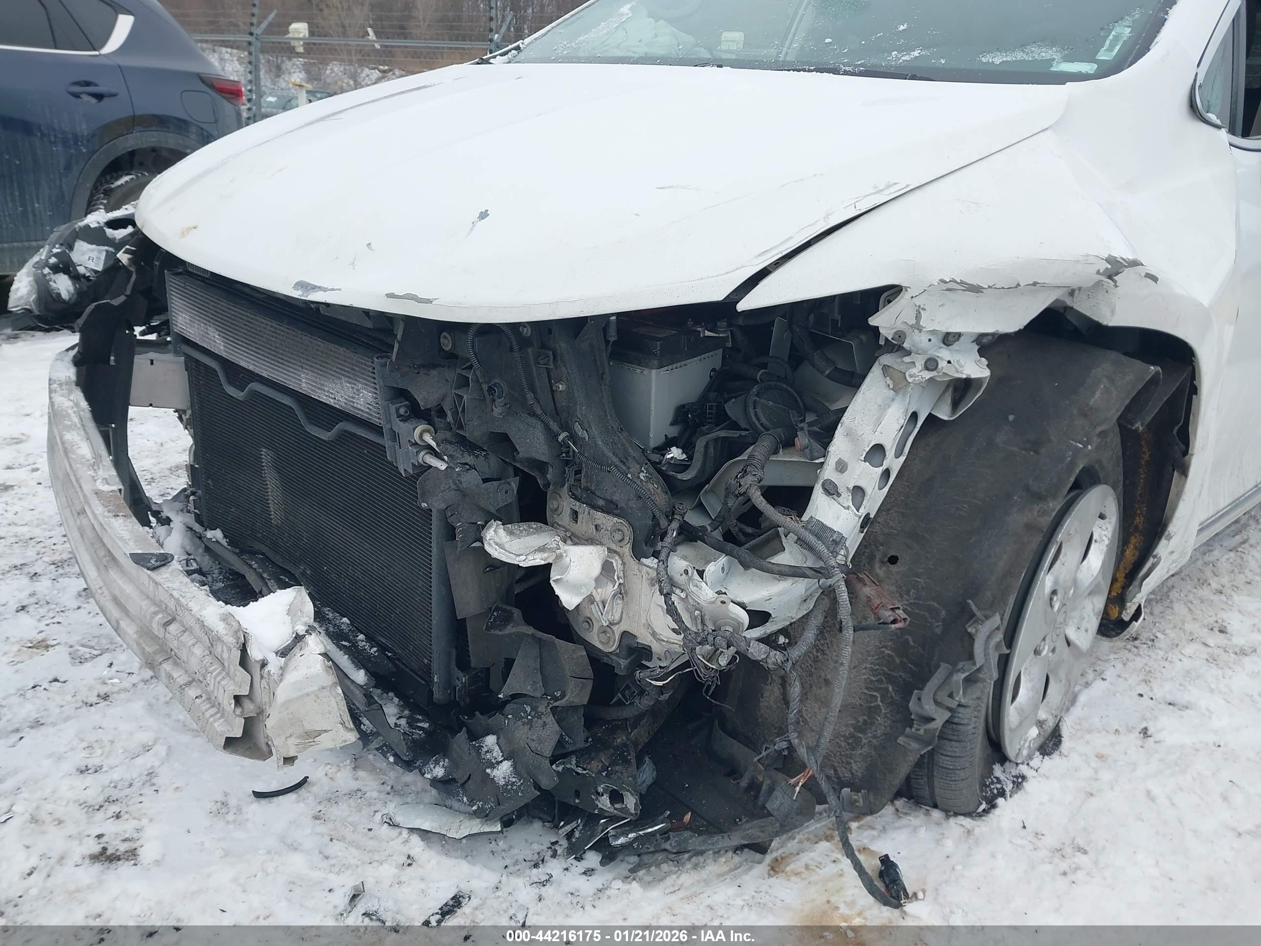 CHRYSLER PACIFICA image 6