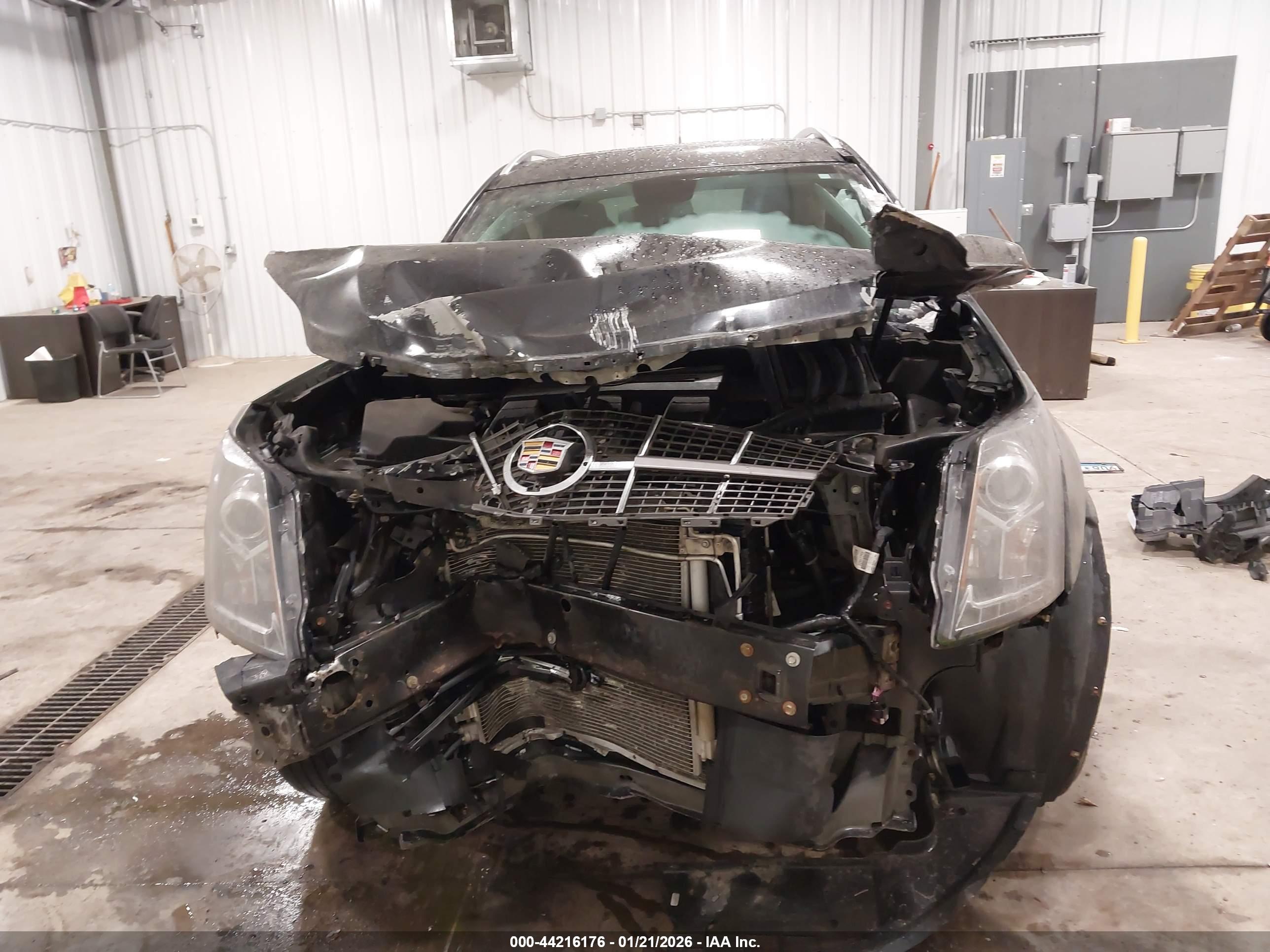 CADILLAC SRX image 6