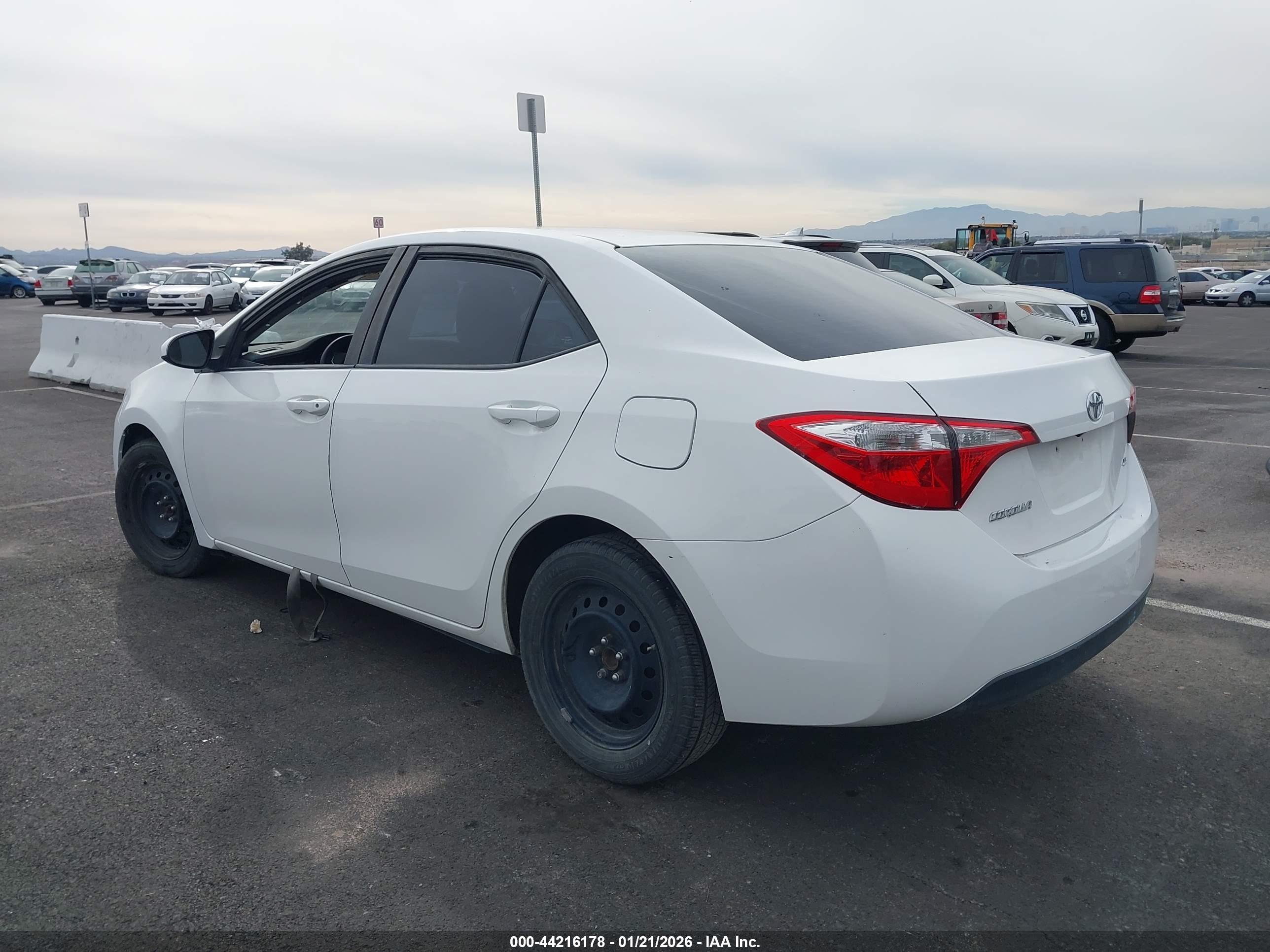 TOYOTA COROLLA image 3