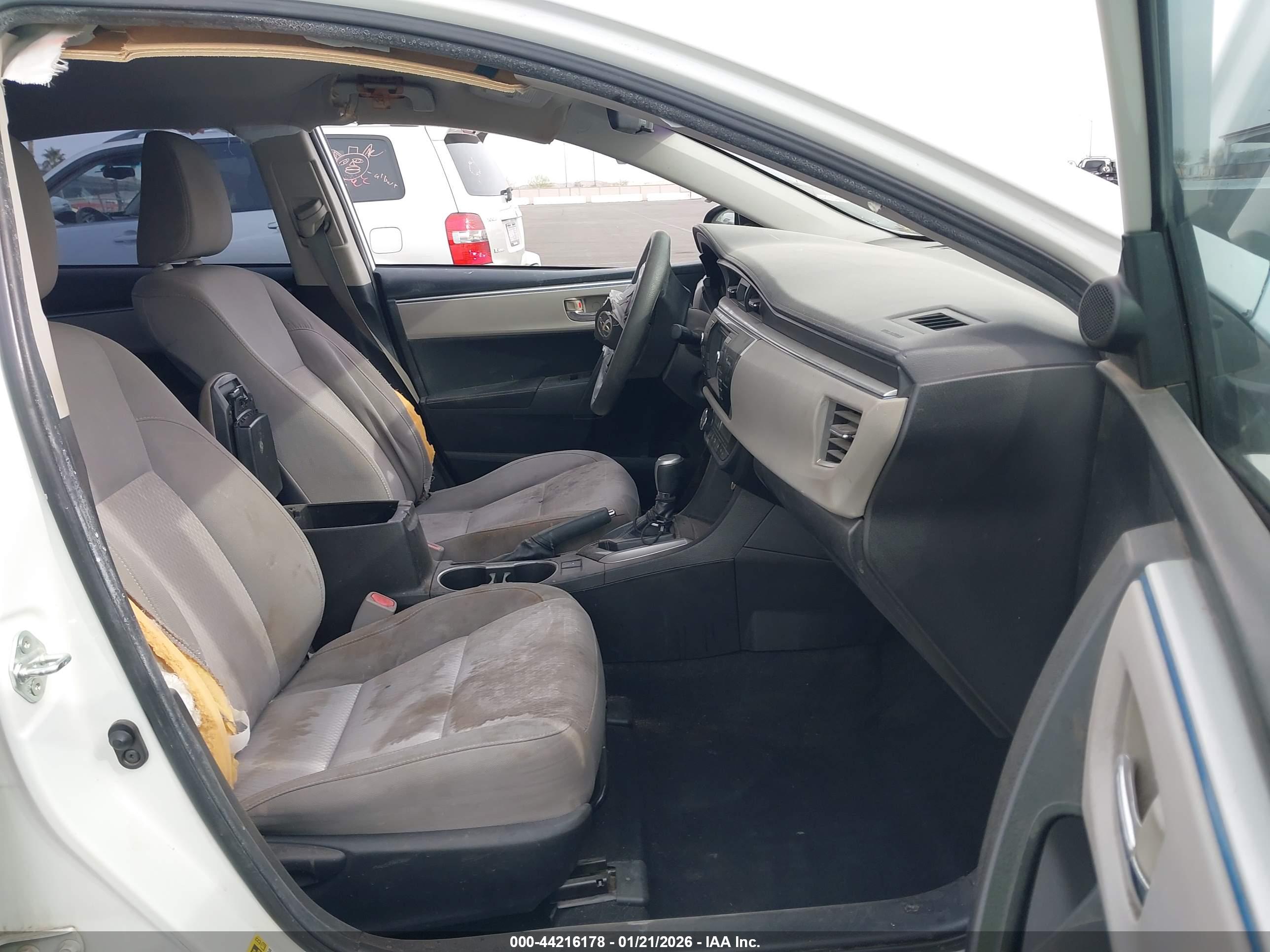 TOYOTA COROLLA image 5