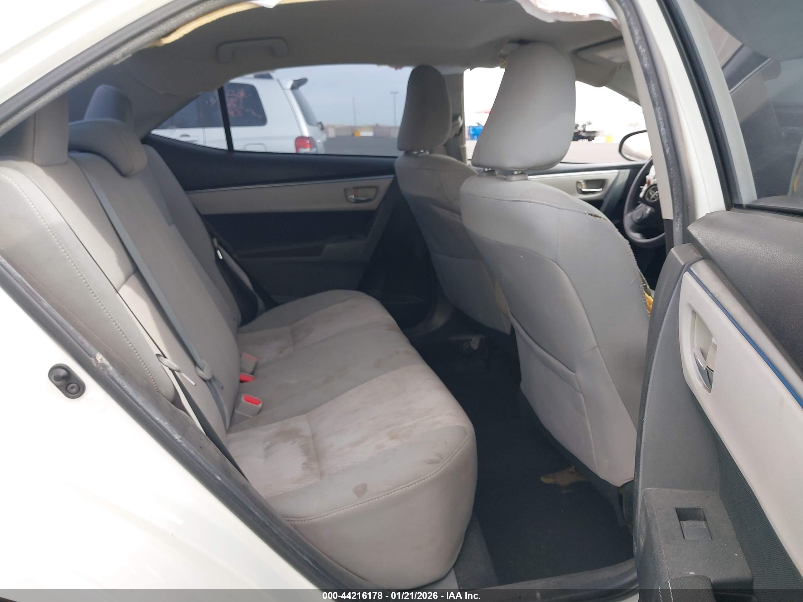 TOYOTA COROLLA image 8