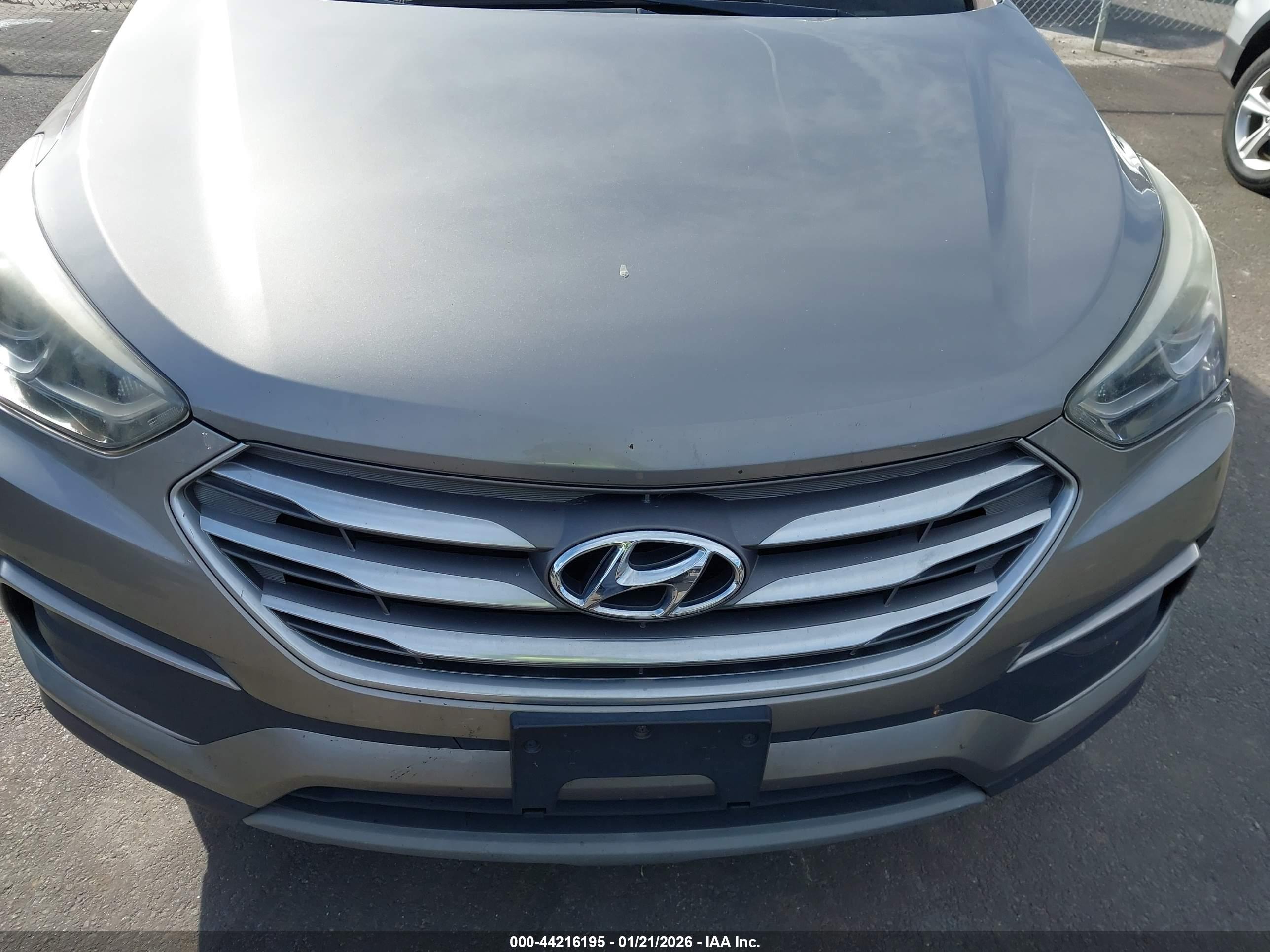 HYUNDAI SANTA image 6