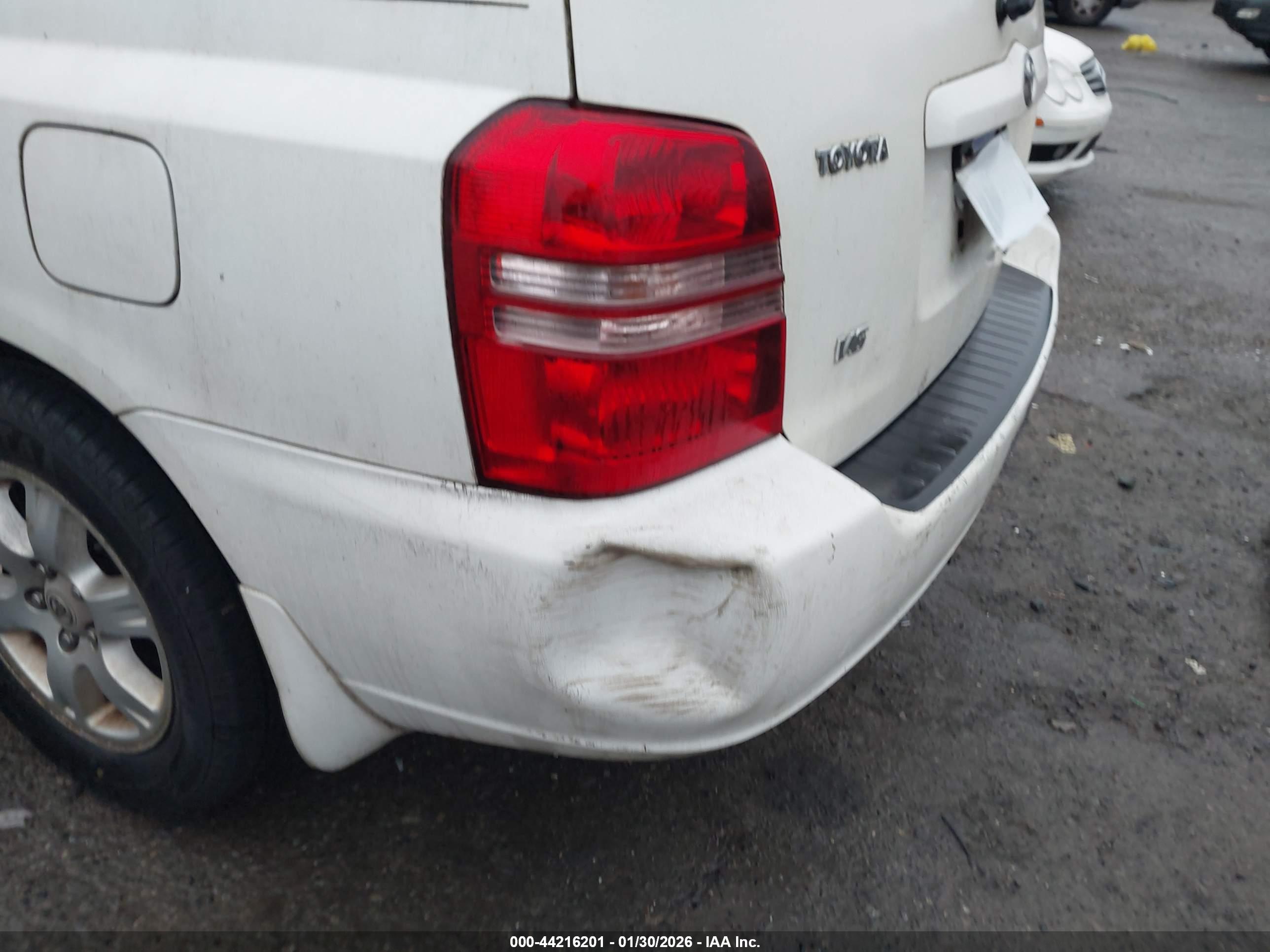 TOYOTA HIGHLANDER image 6
