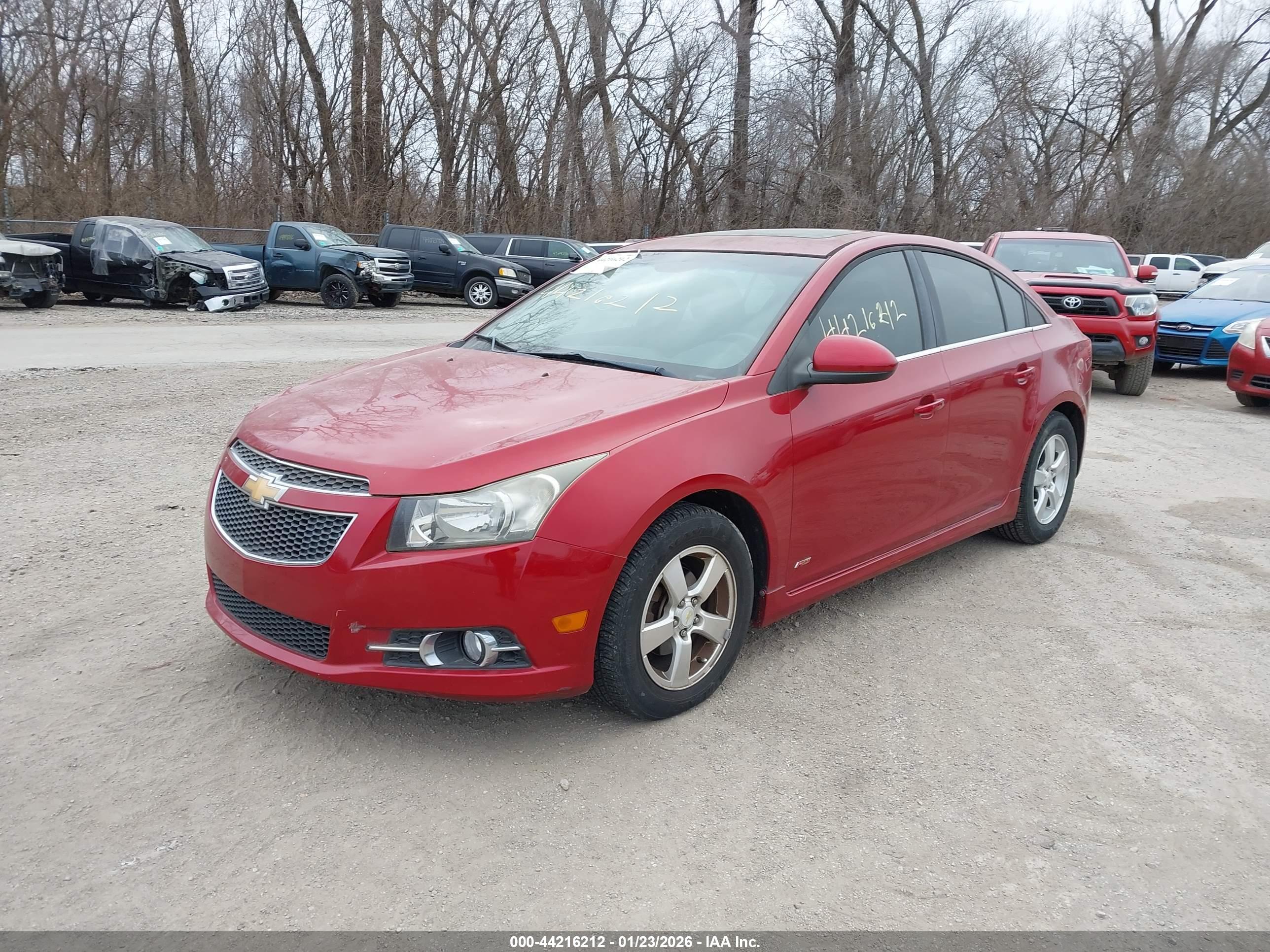CHEVROLET CRUZE image 2