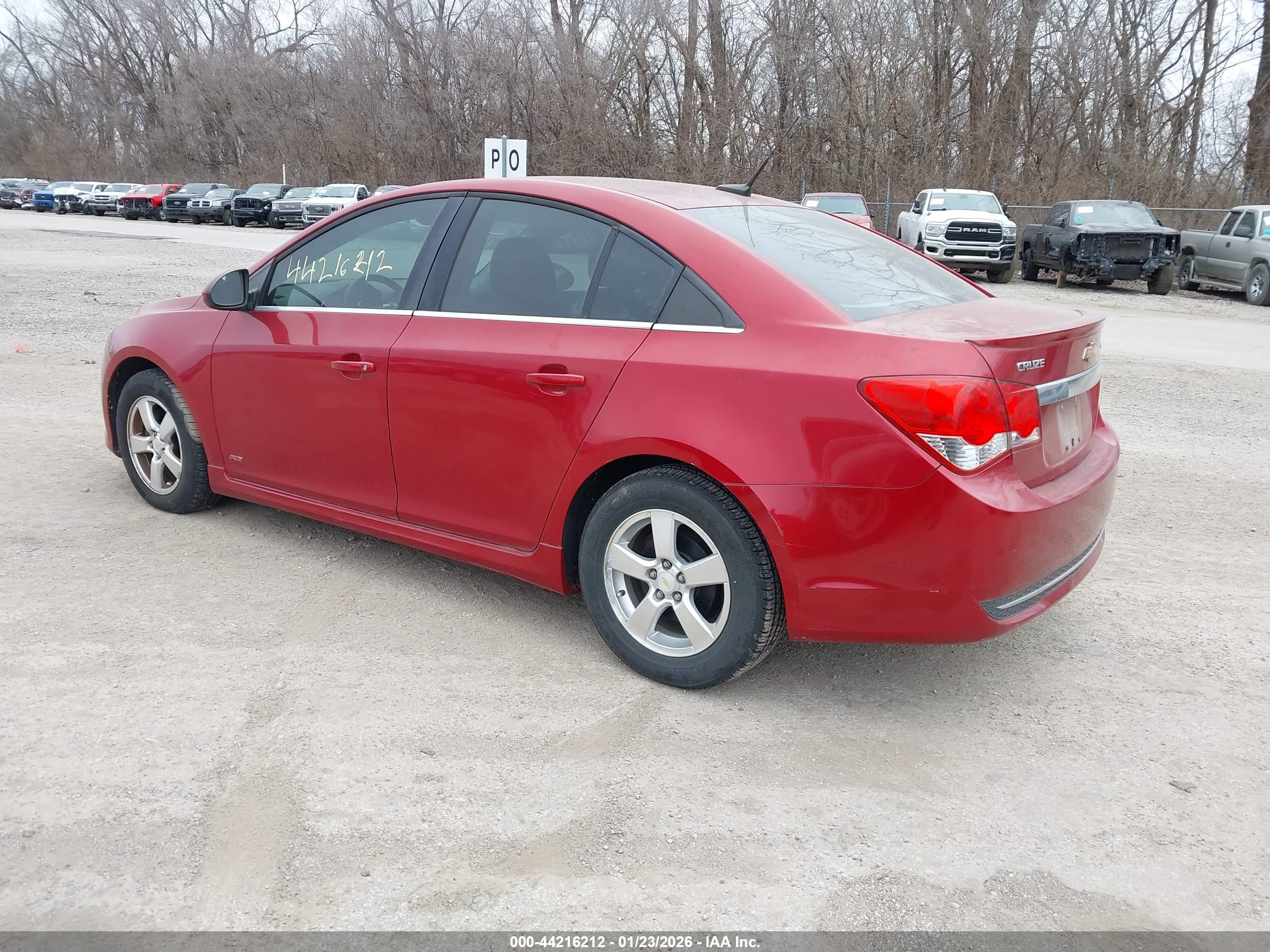 CHEVROLET CRUZE image 3