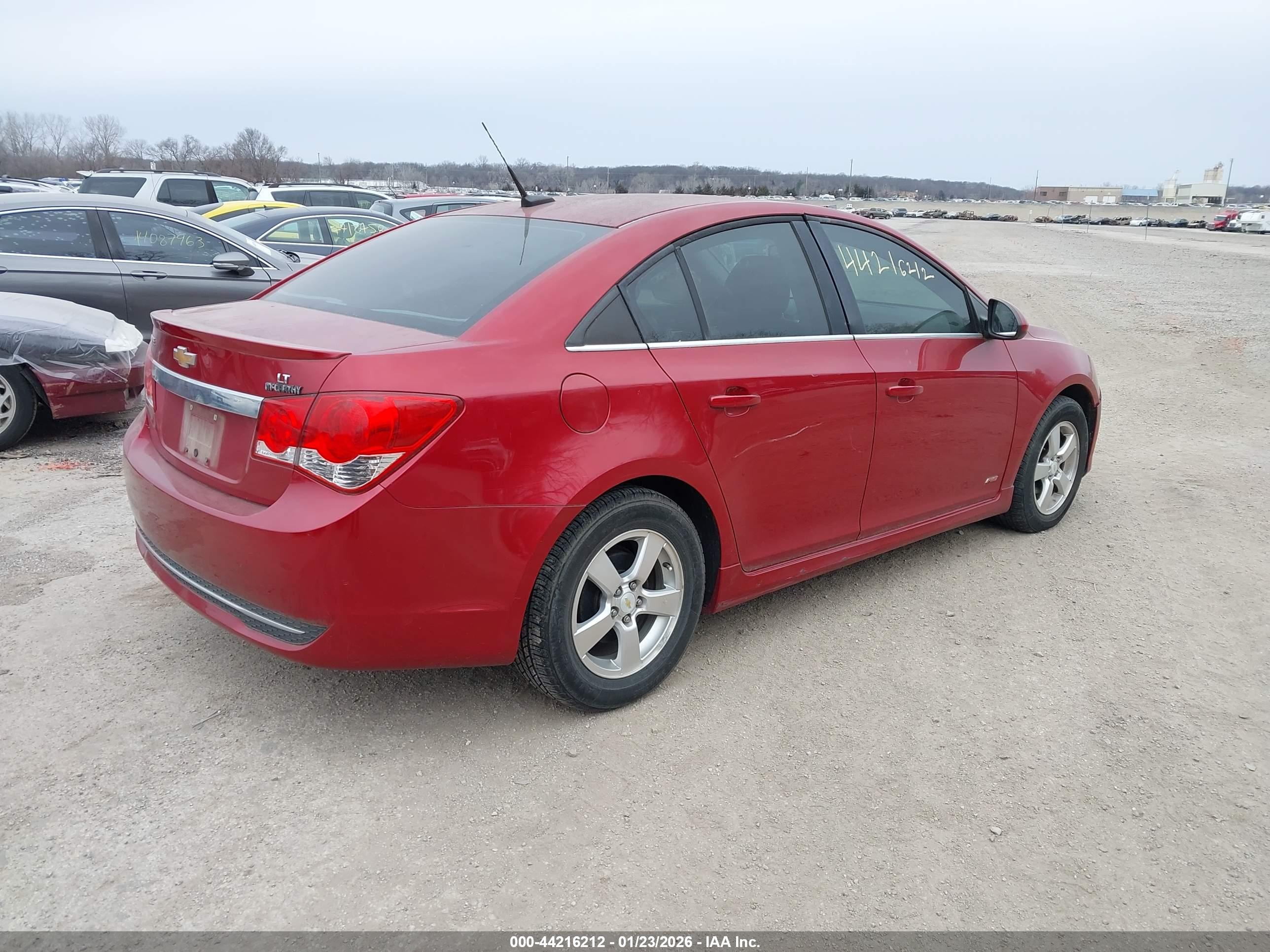 CHEVROLET CRUZE image 4