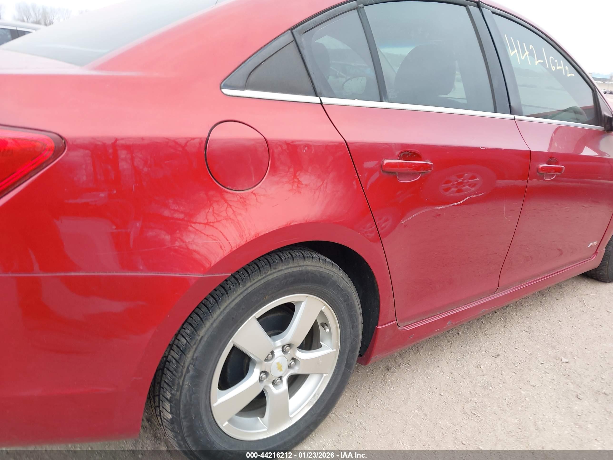 CHEVROLET CRUZE image 6