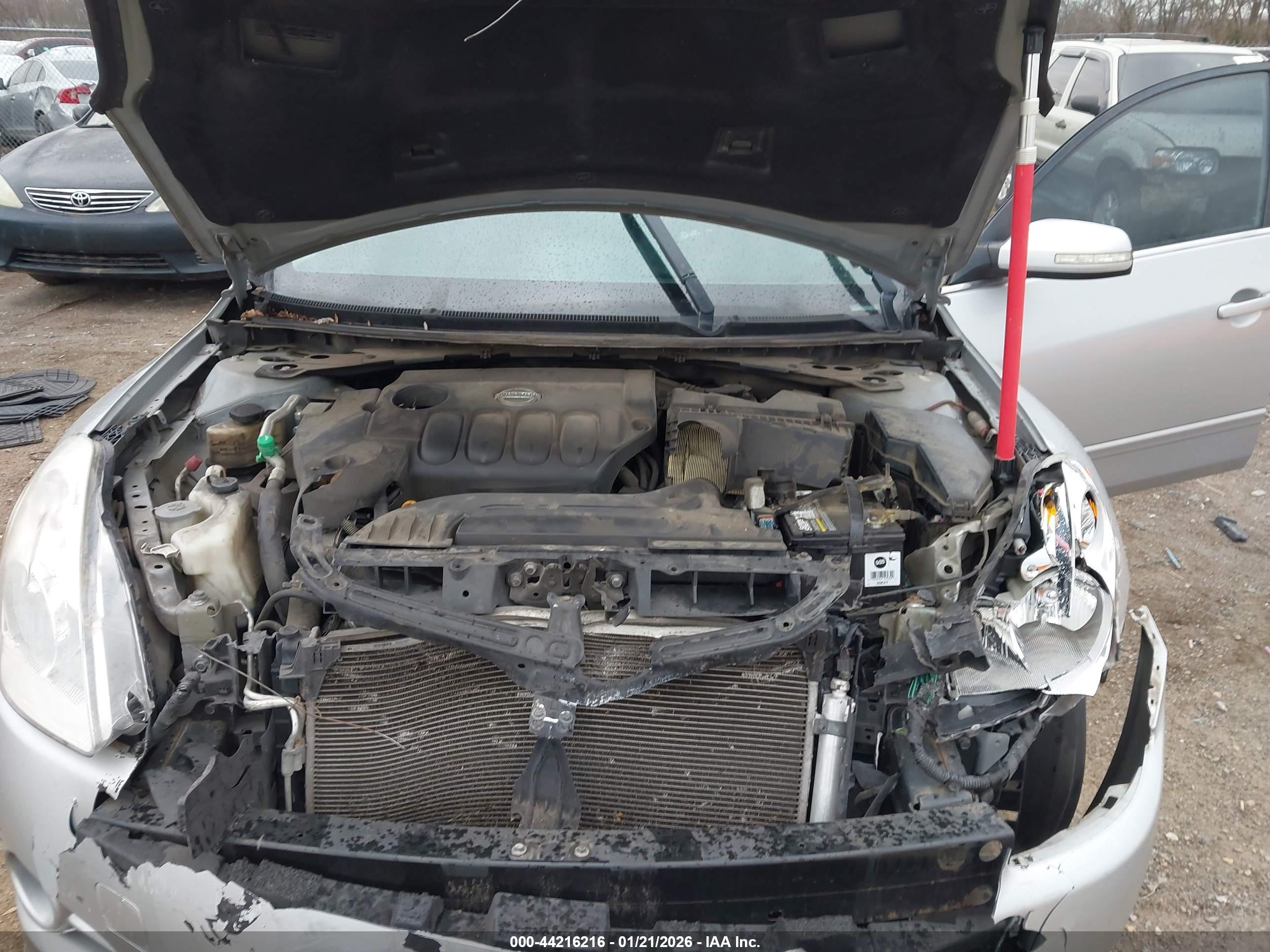 NISSAN ALTIMA image 10