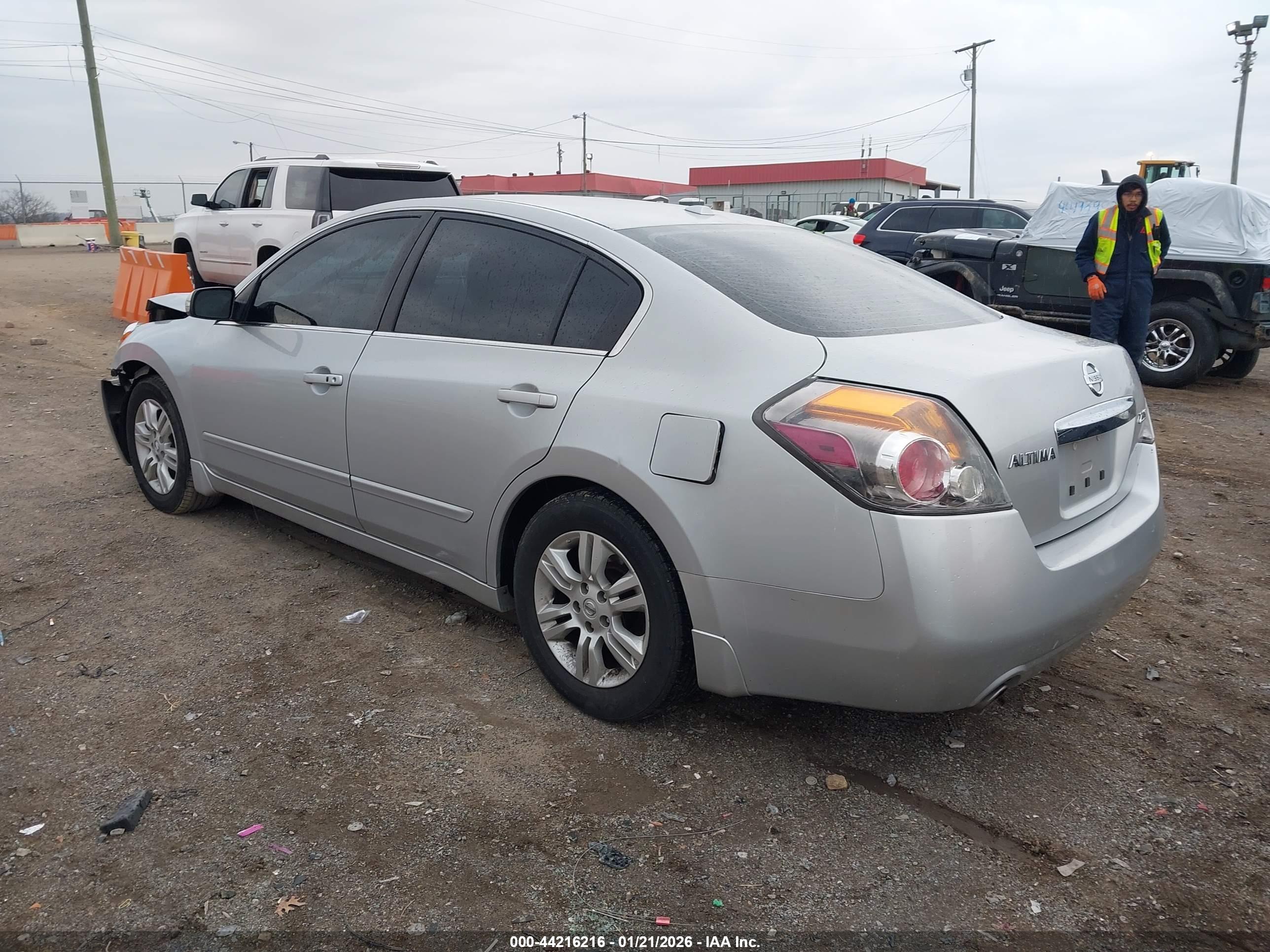 NISSAN ALTIMA image 3