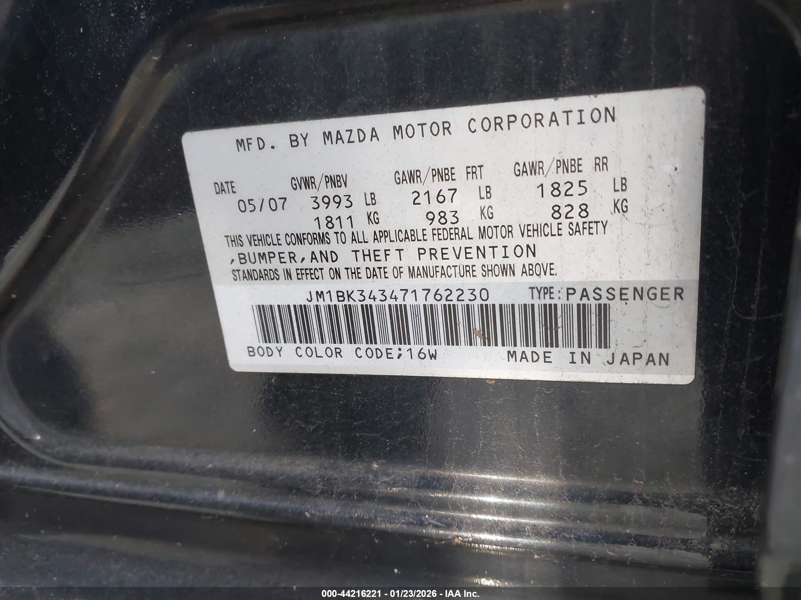 MAZDA MAZDA3 image 9
