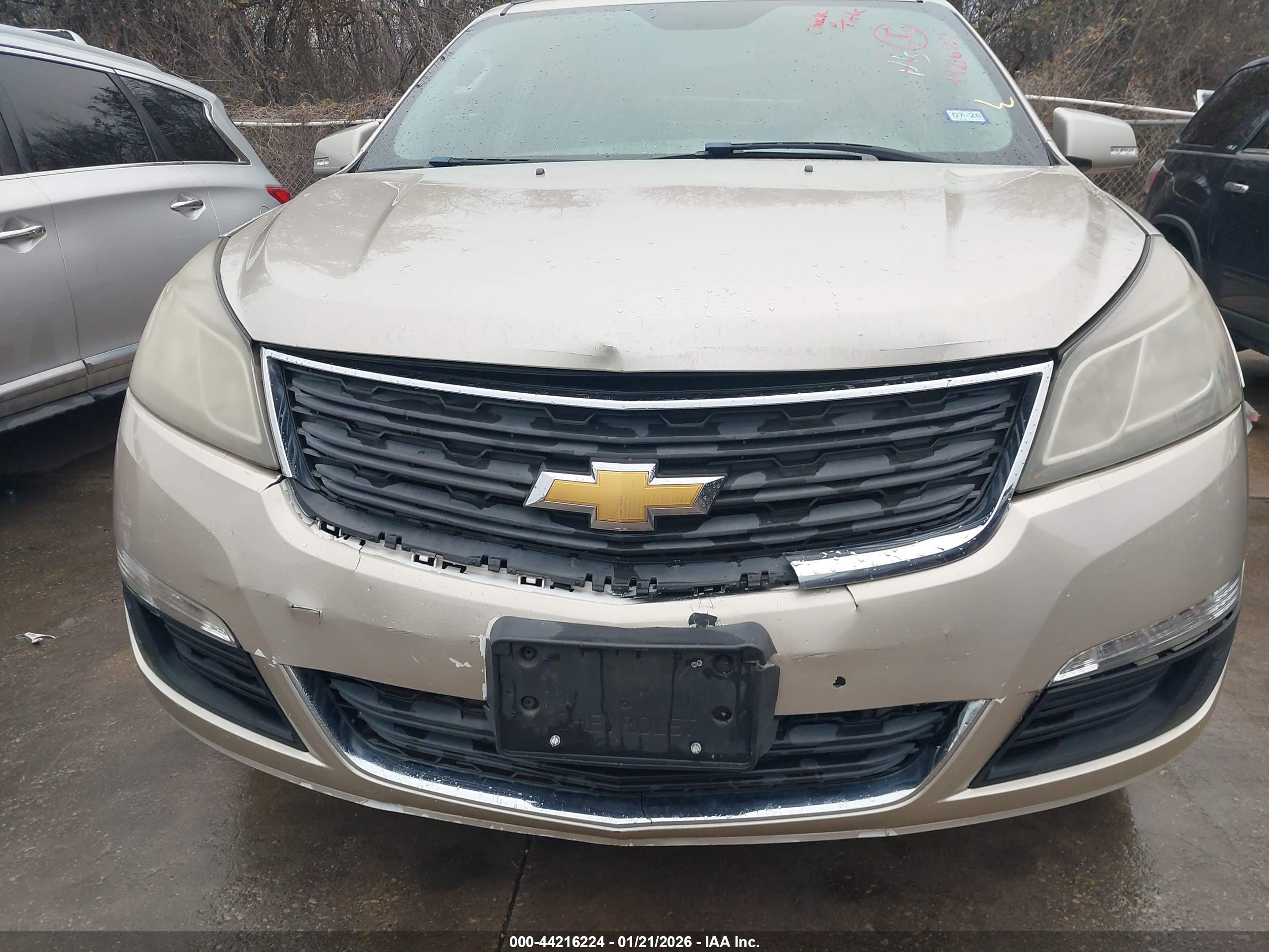 CHEVROLET TRAVERSE image 6