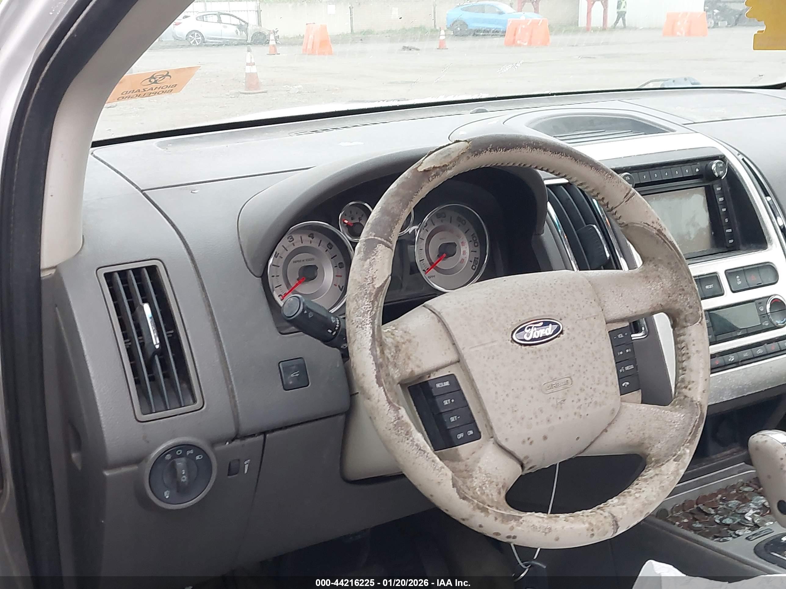 FORD EDGE image 7