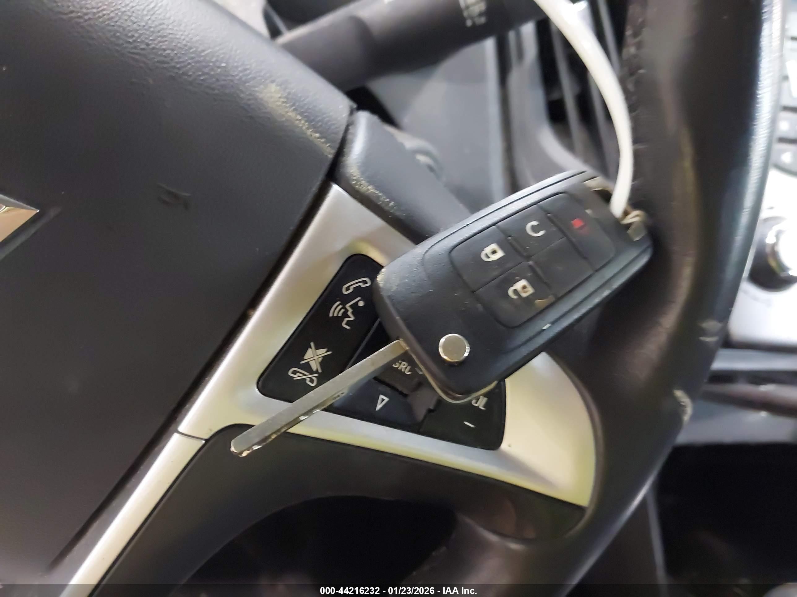 CHEVROLET EQUINOX image 11