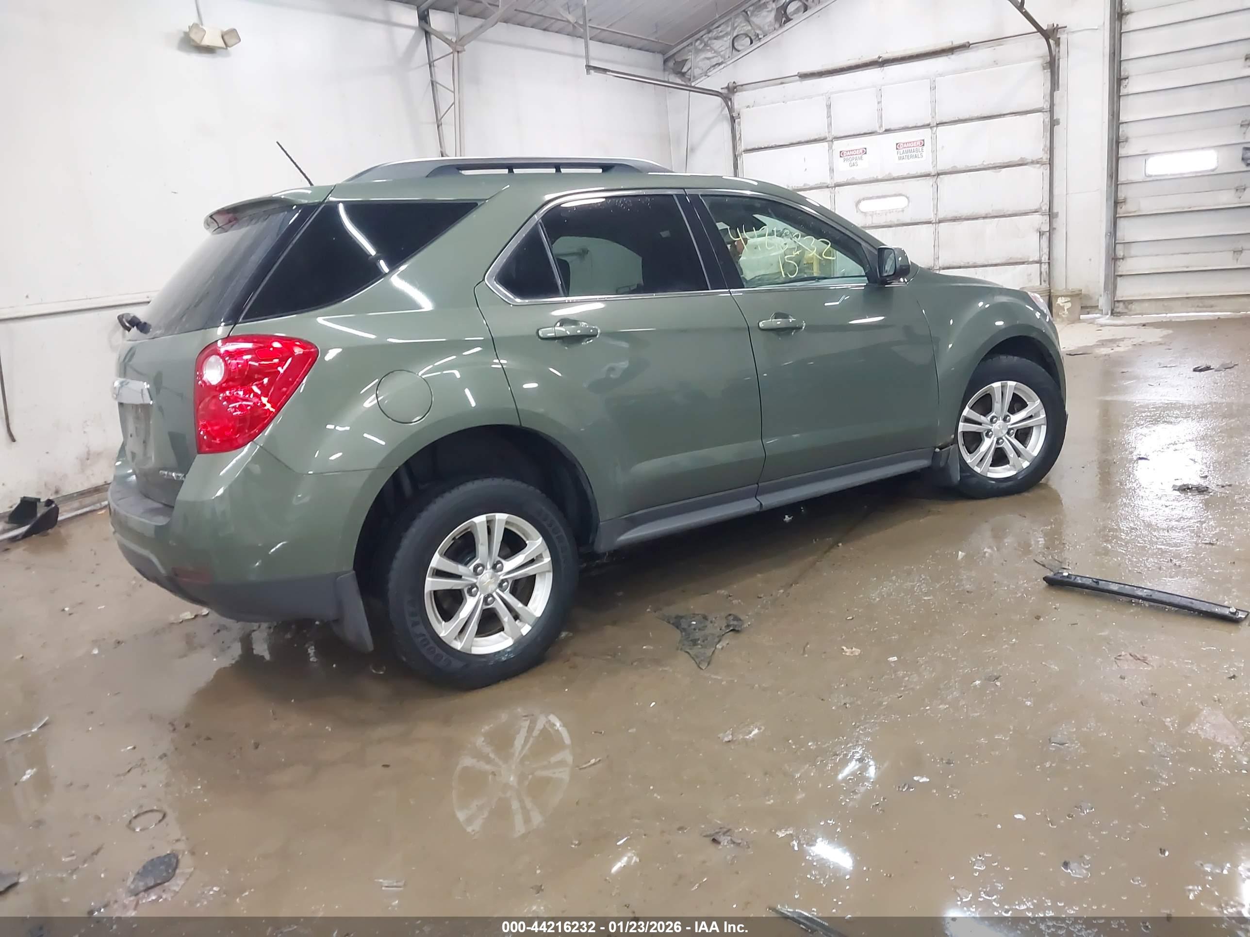 CHEVROLET EQUINOX image 4