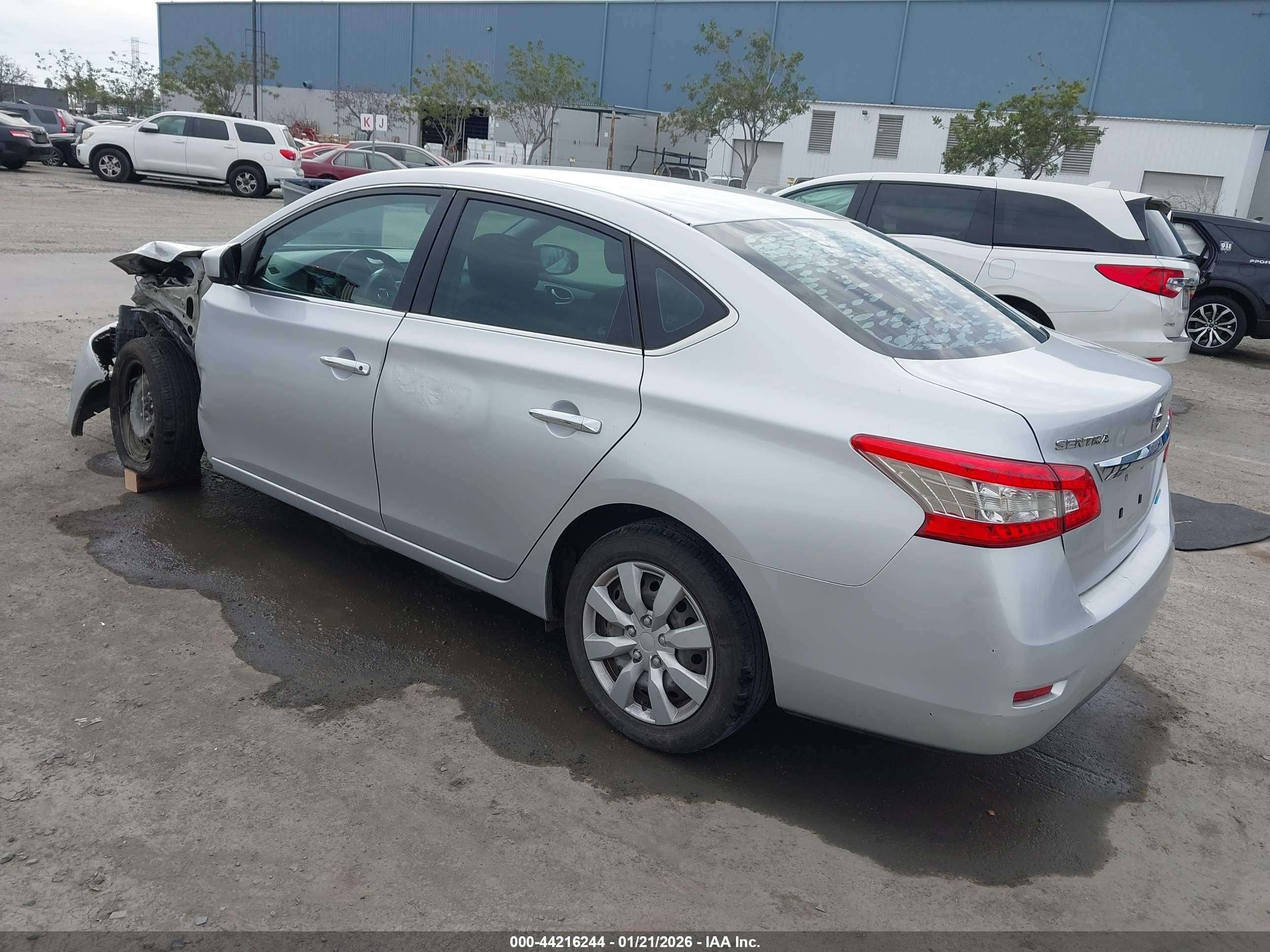NISSAN SENTRA image 3