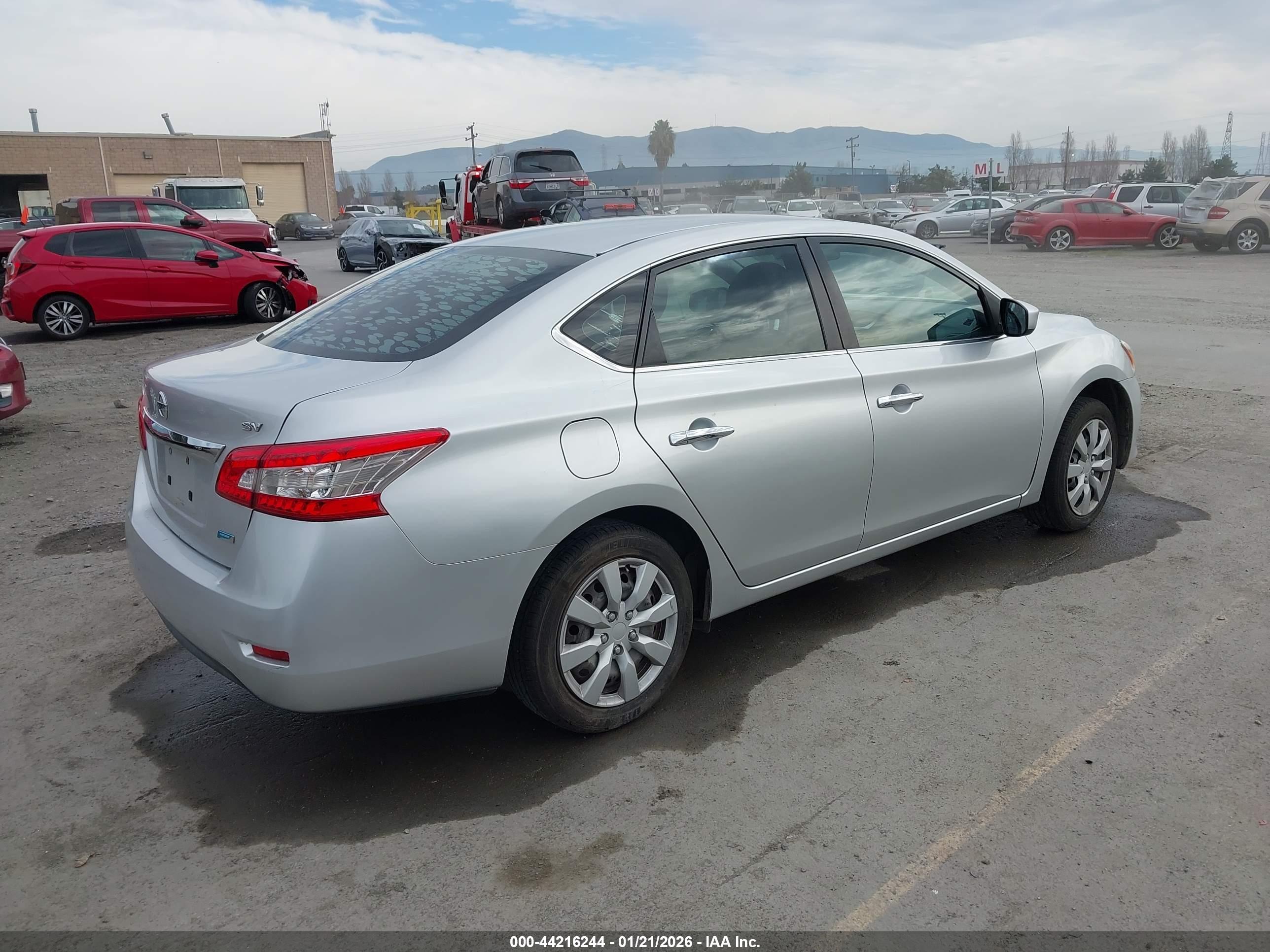 NISSAN SENTRA image 4