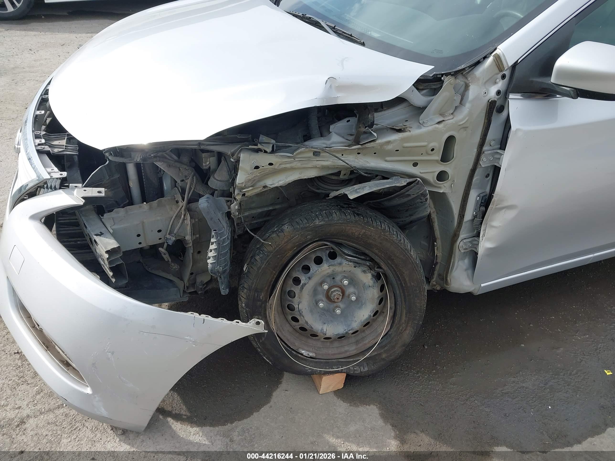 NISSAN SENTRA image 6