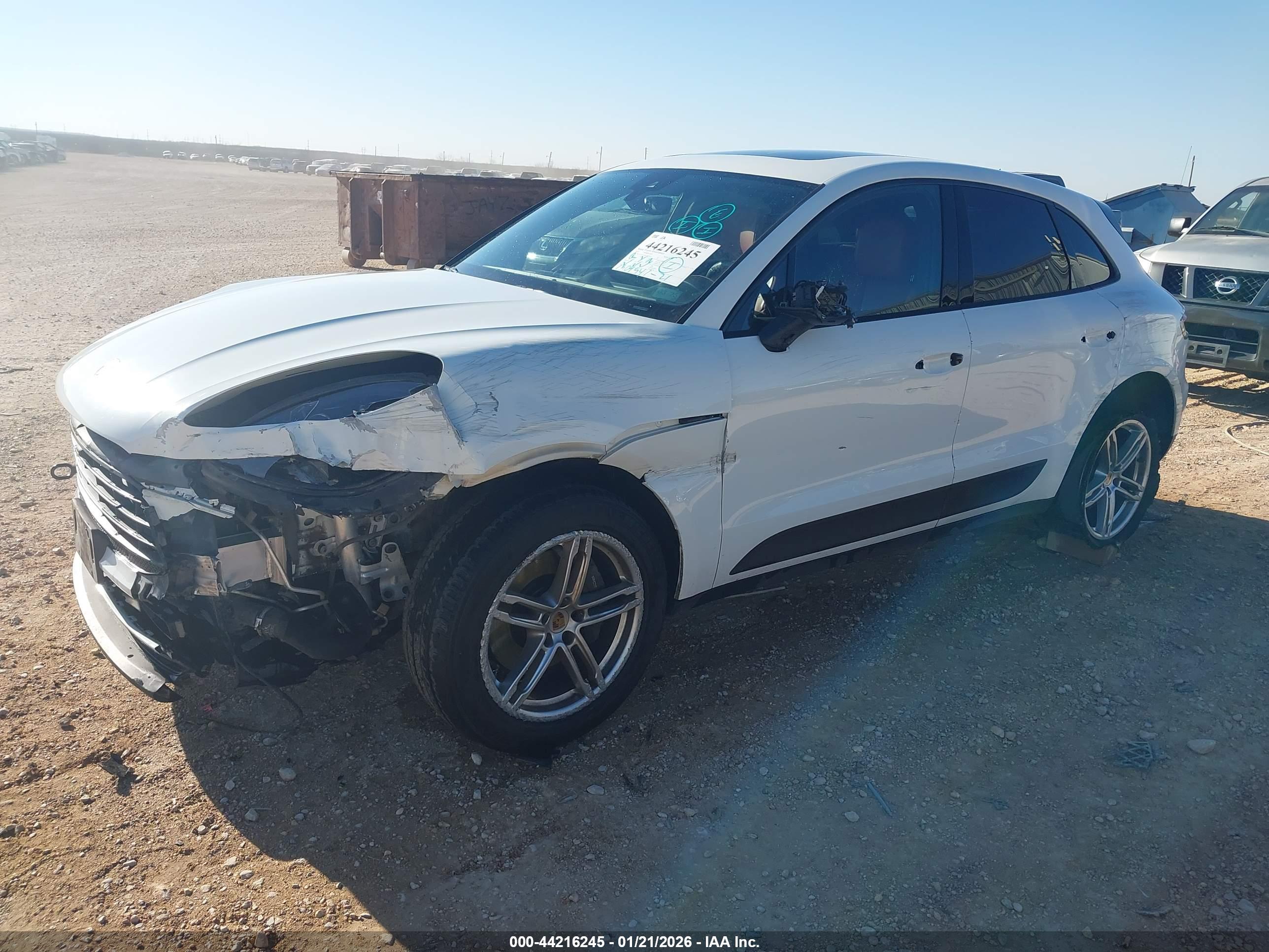 PORSCHE MACAN image 6