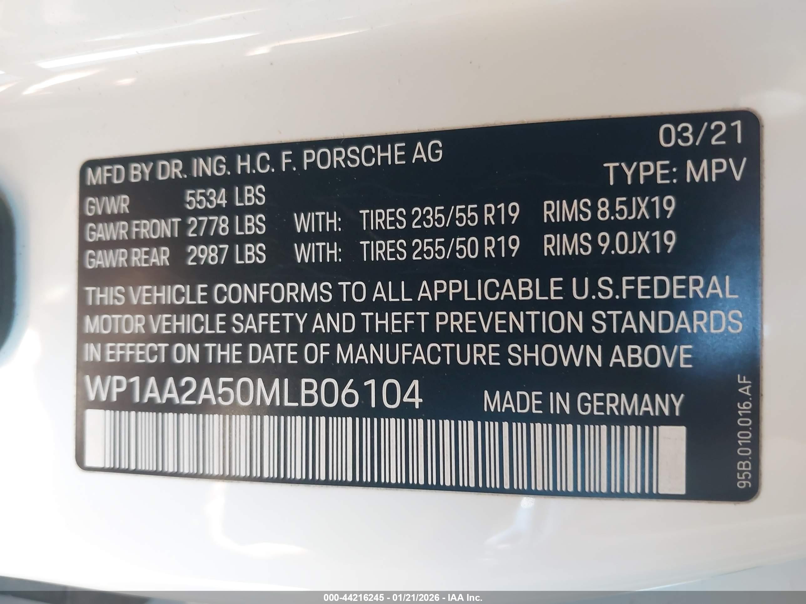PORSCHE MACAN image 9