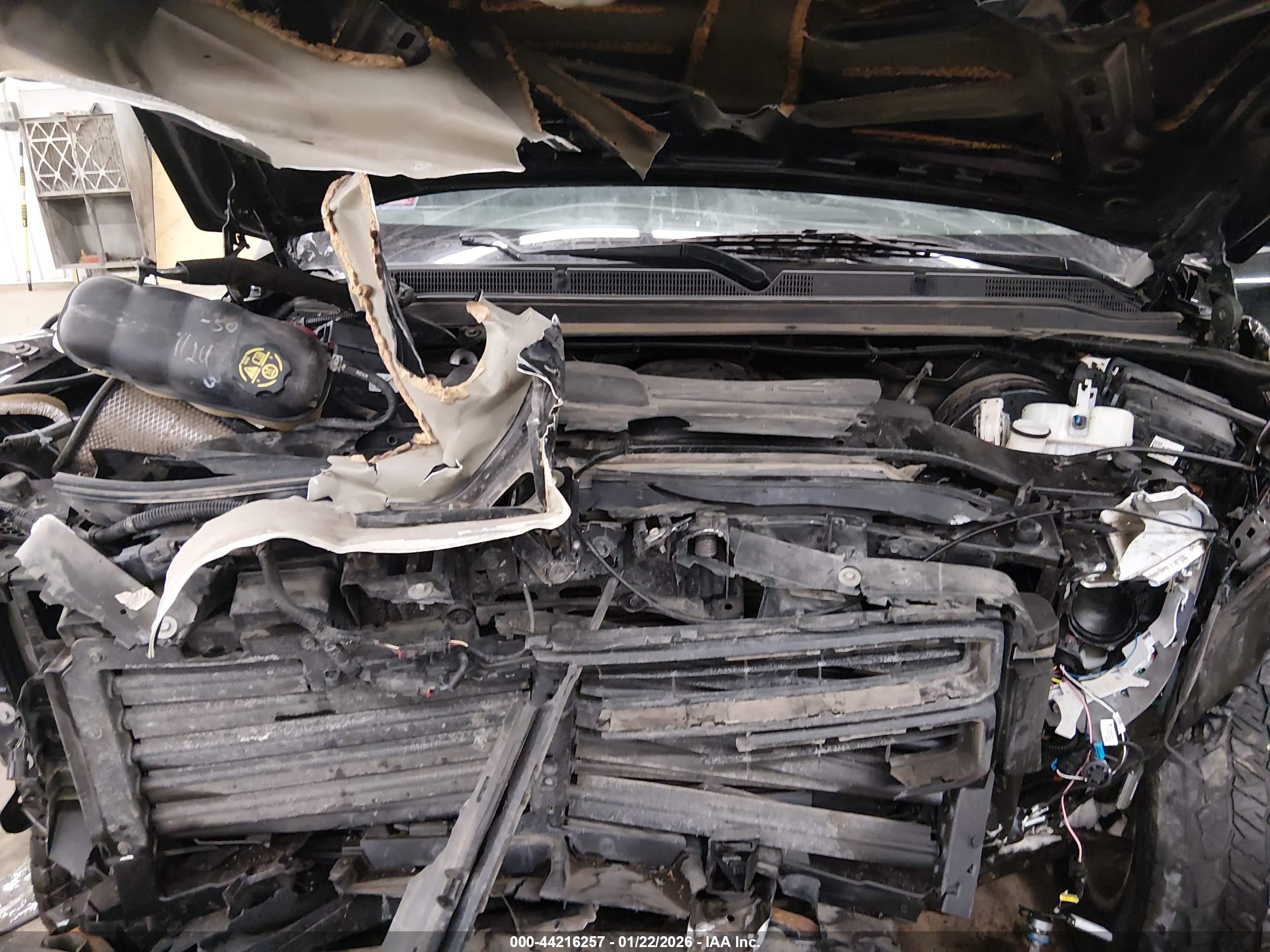 GMC YUKON image 10